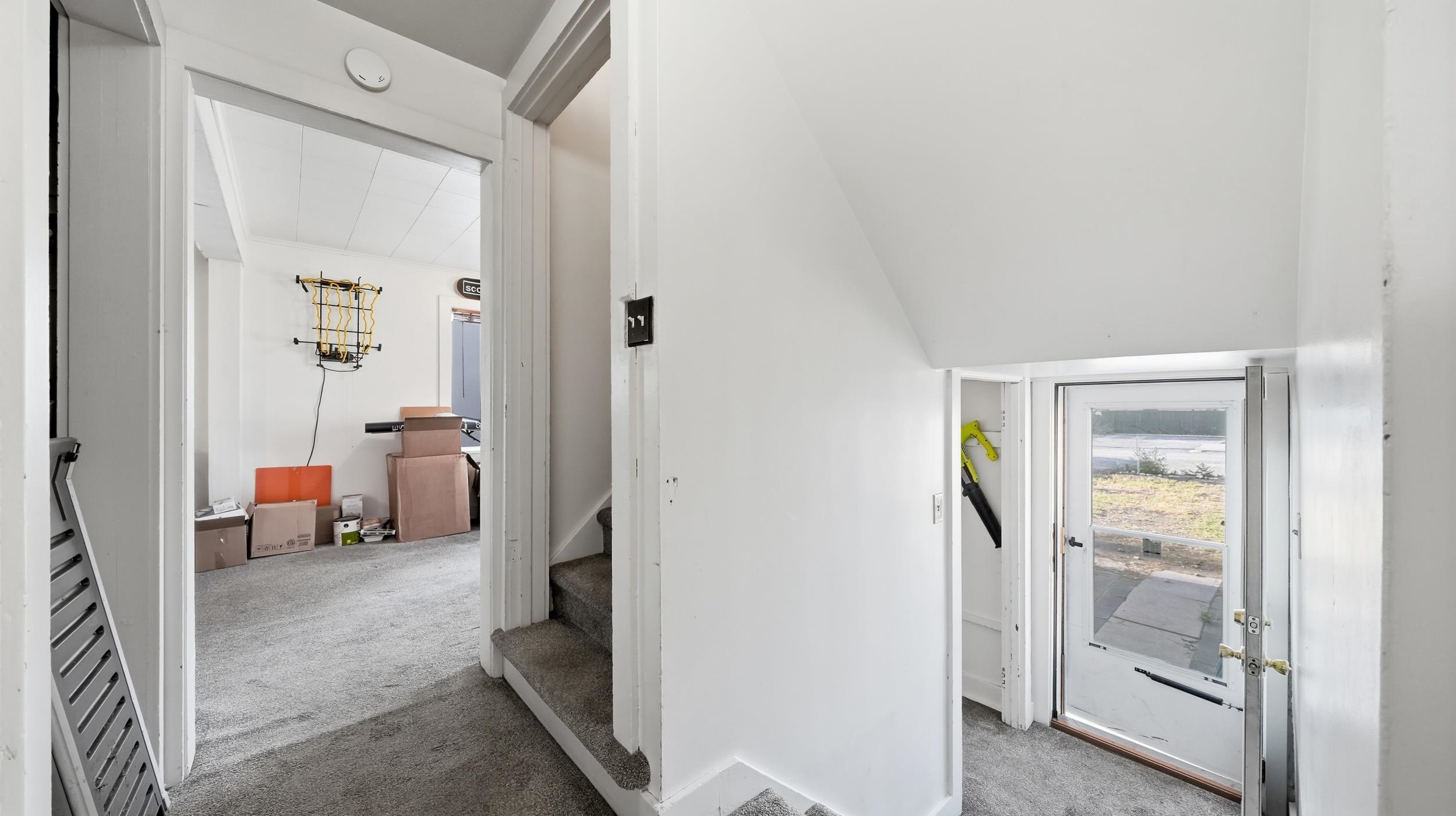 1231 Bunting Avenue Property Photo 10