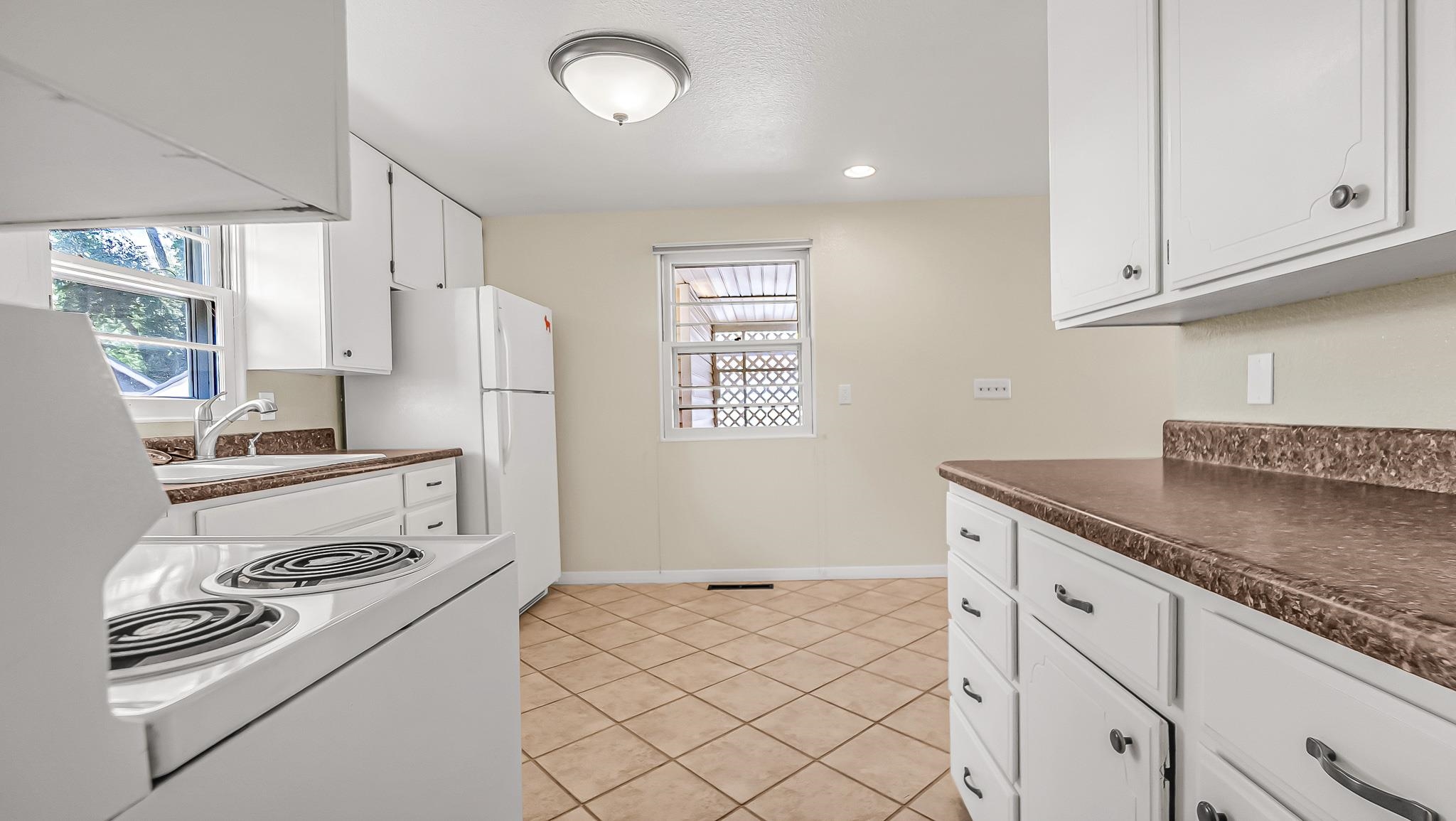 1315 Walnut Avenue Property Photo 9