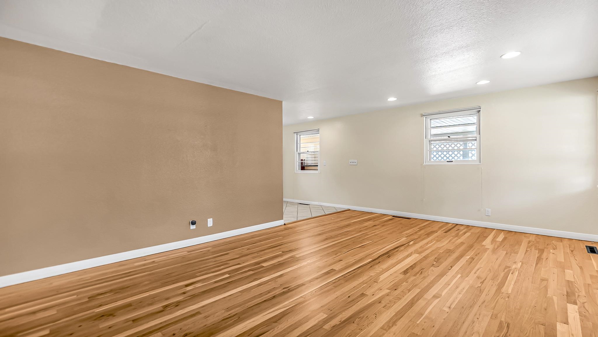 1315 Walnut Avenue Property Photo 10