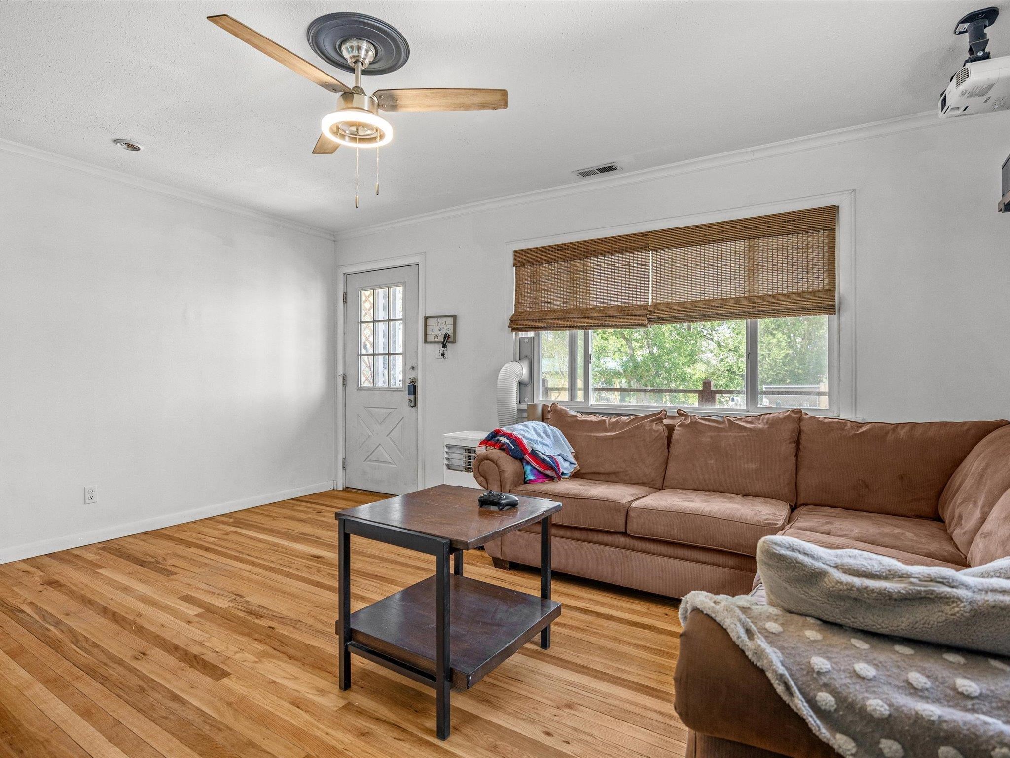 2977 Meeker Street Property Photo 4