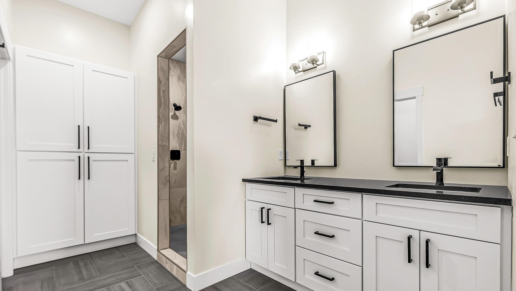 492 Spoon Court Property Photo 27