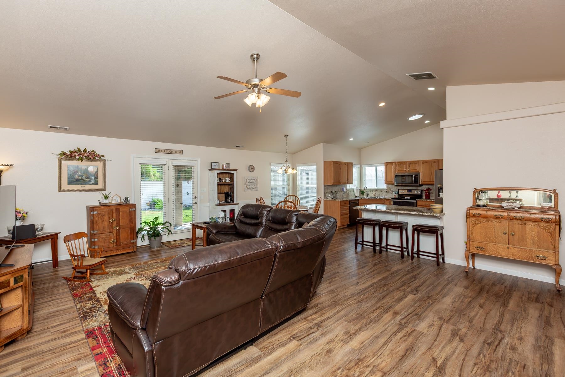 288 Snyder Creek Drive Property Photo 3