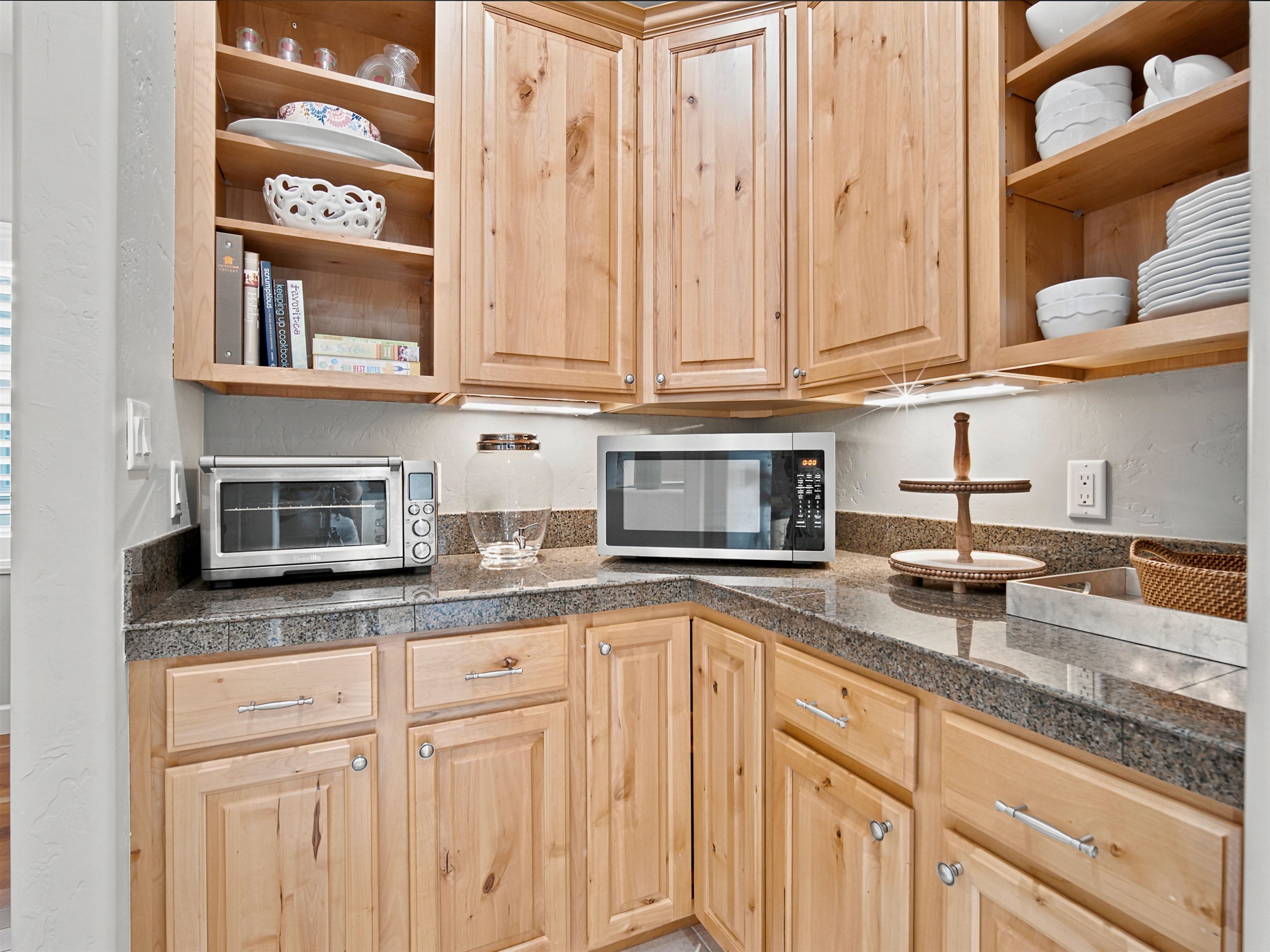 690 Tranquil Trail Property Photo 12