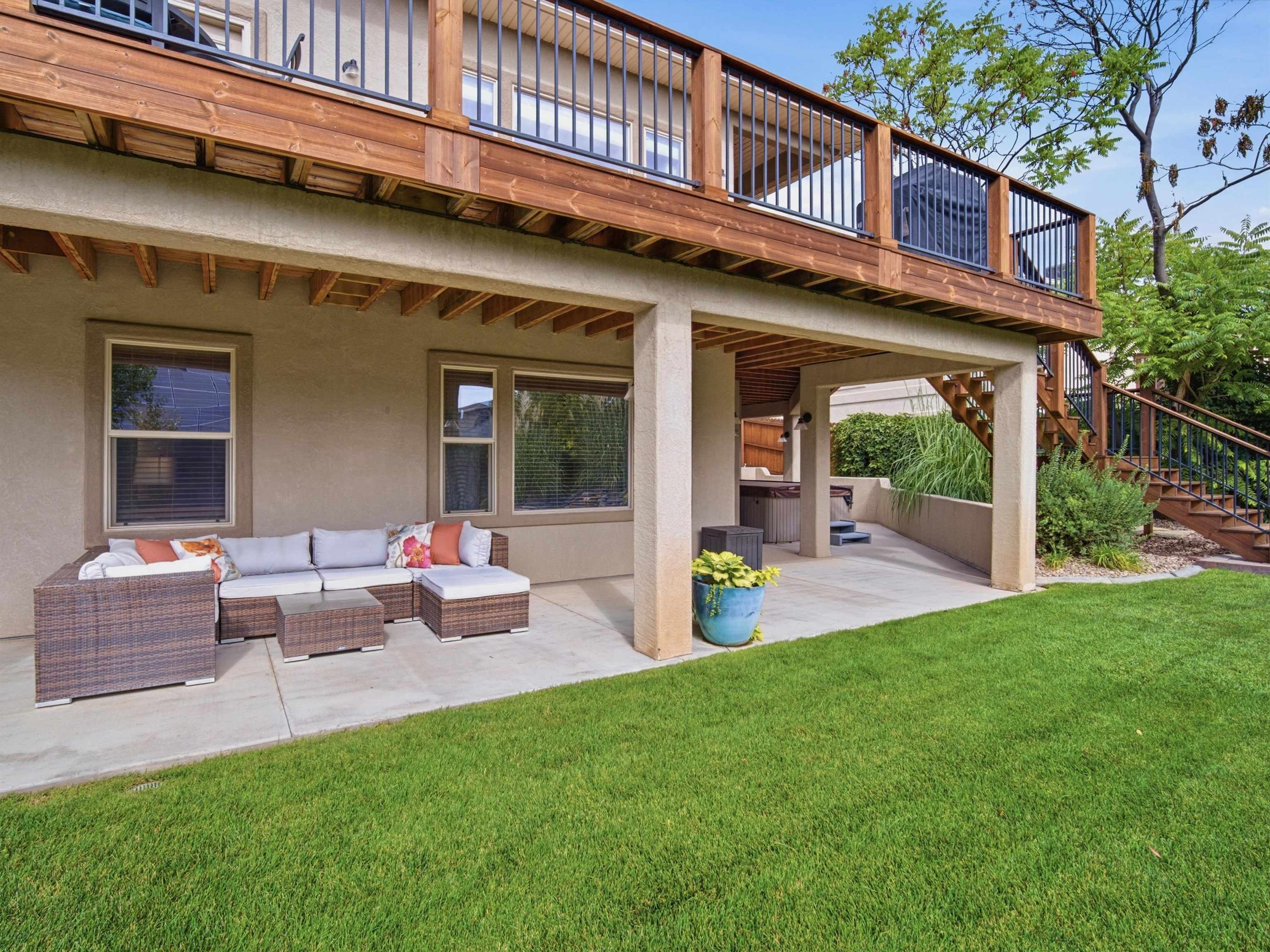 690 Tranquil Trail Property Photo 38