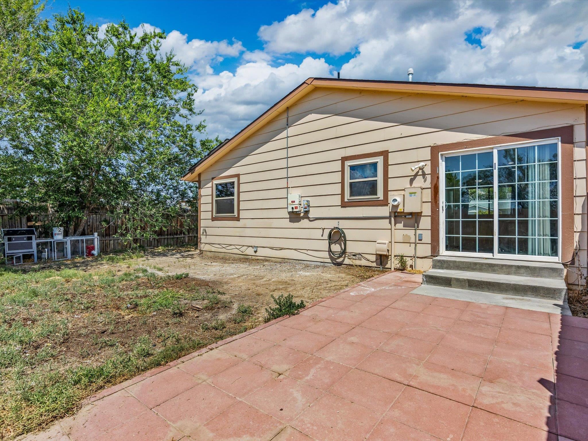 3211 1/2 Bunting Avenue Property Photo 23