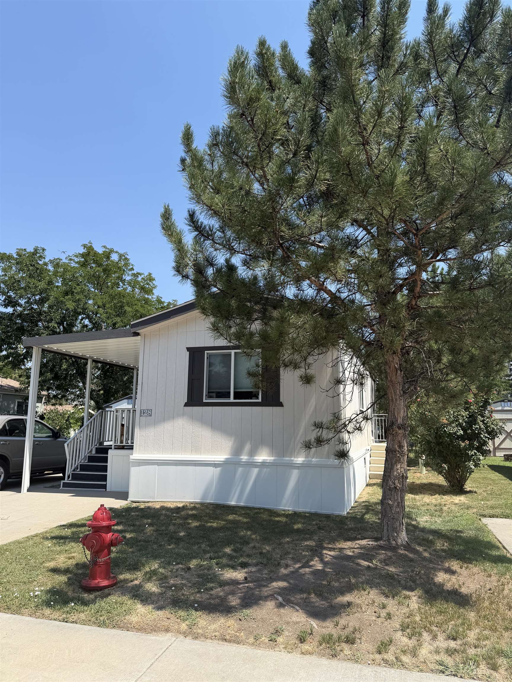 435 32 Road Property Photo 1