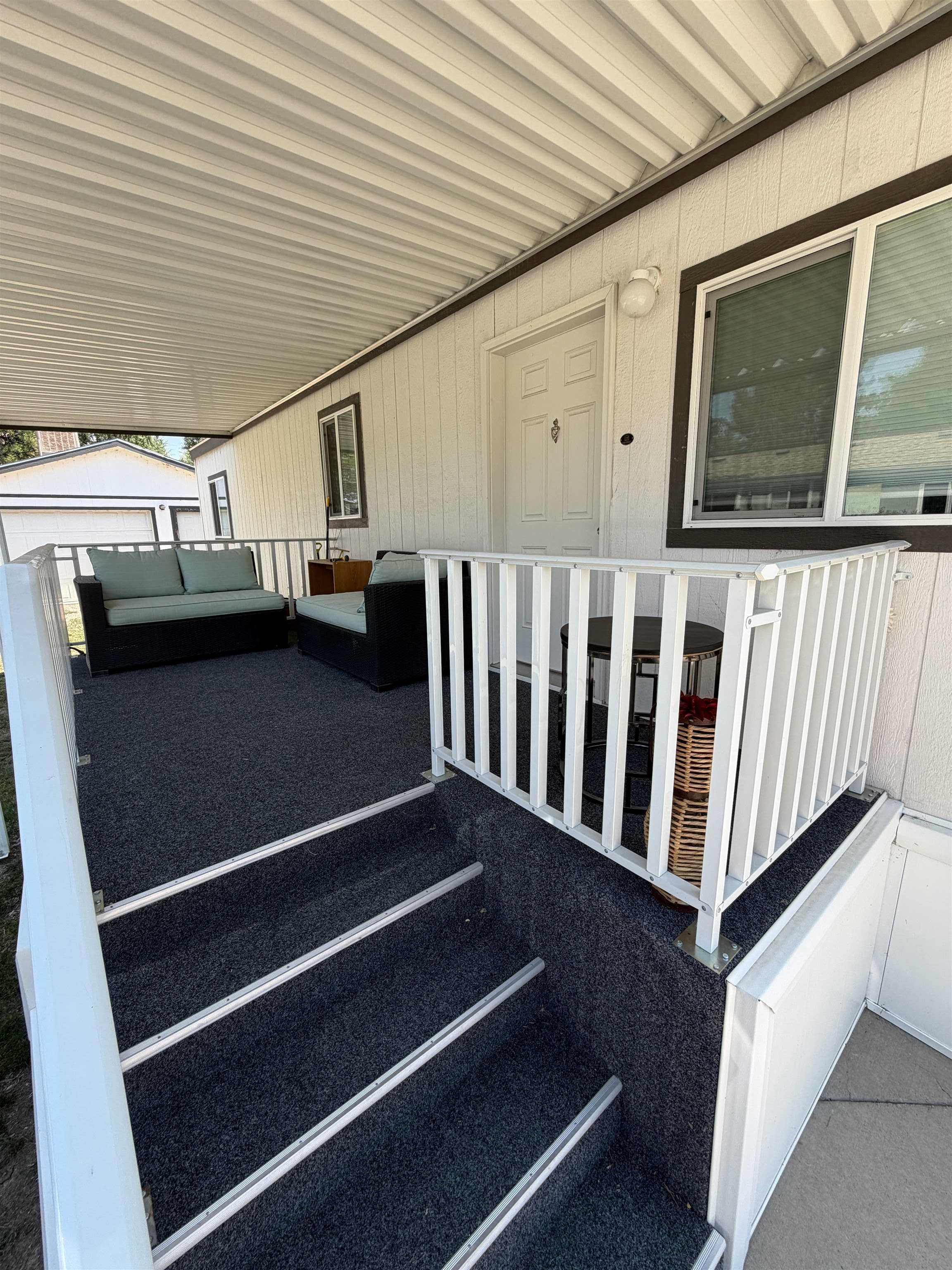 435 32 Road Property Photo 4