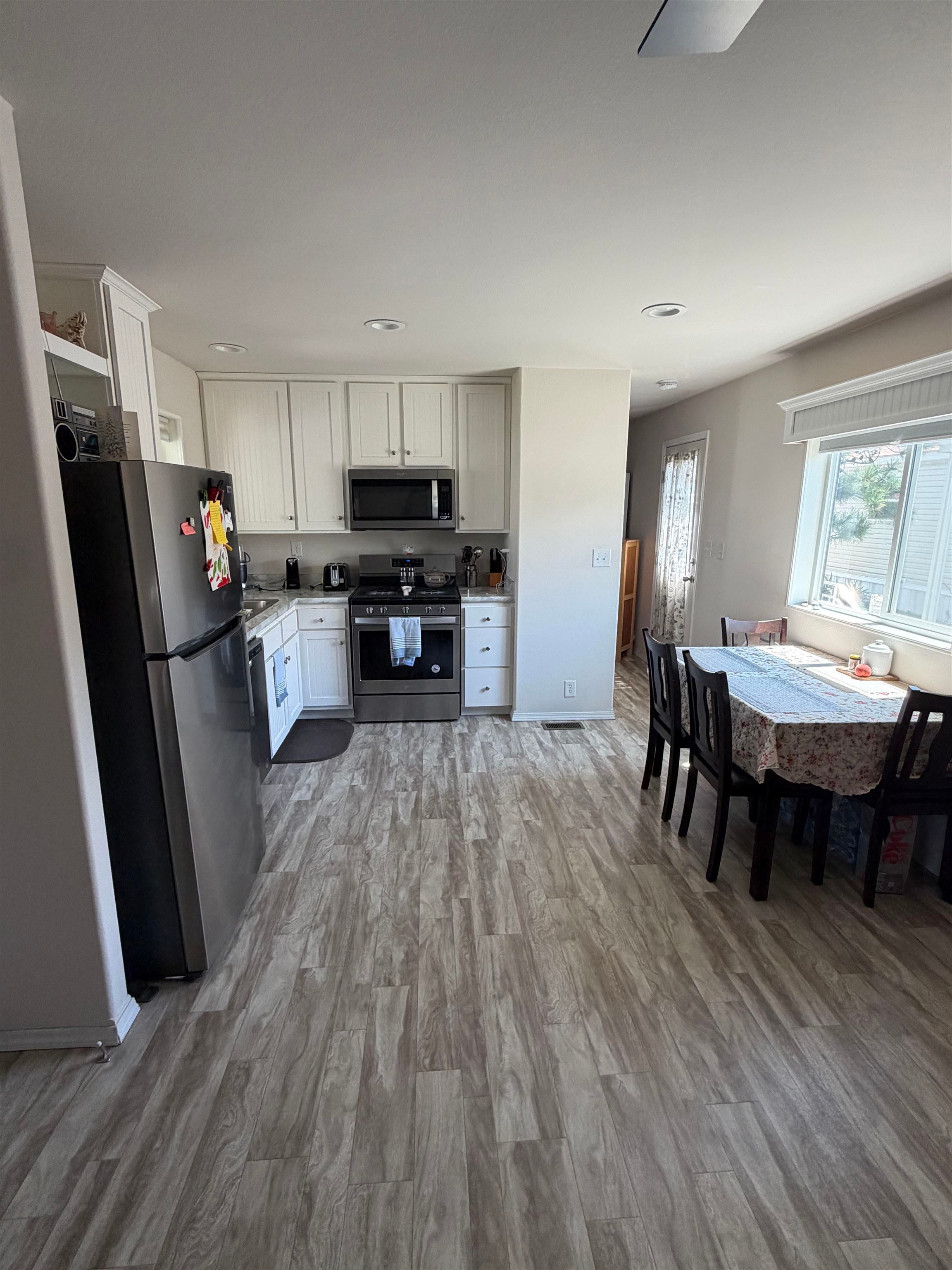 435 32 Road Property Photo 6