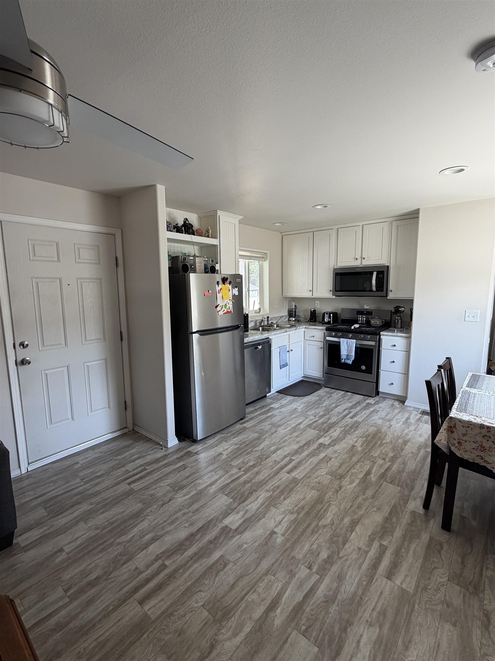 435 32 Road Property Photo 8