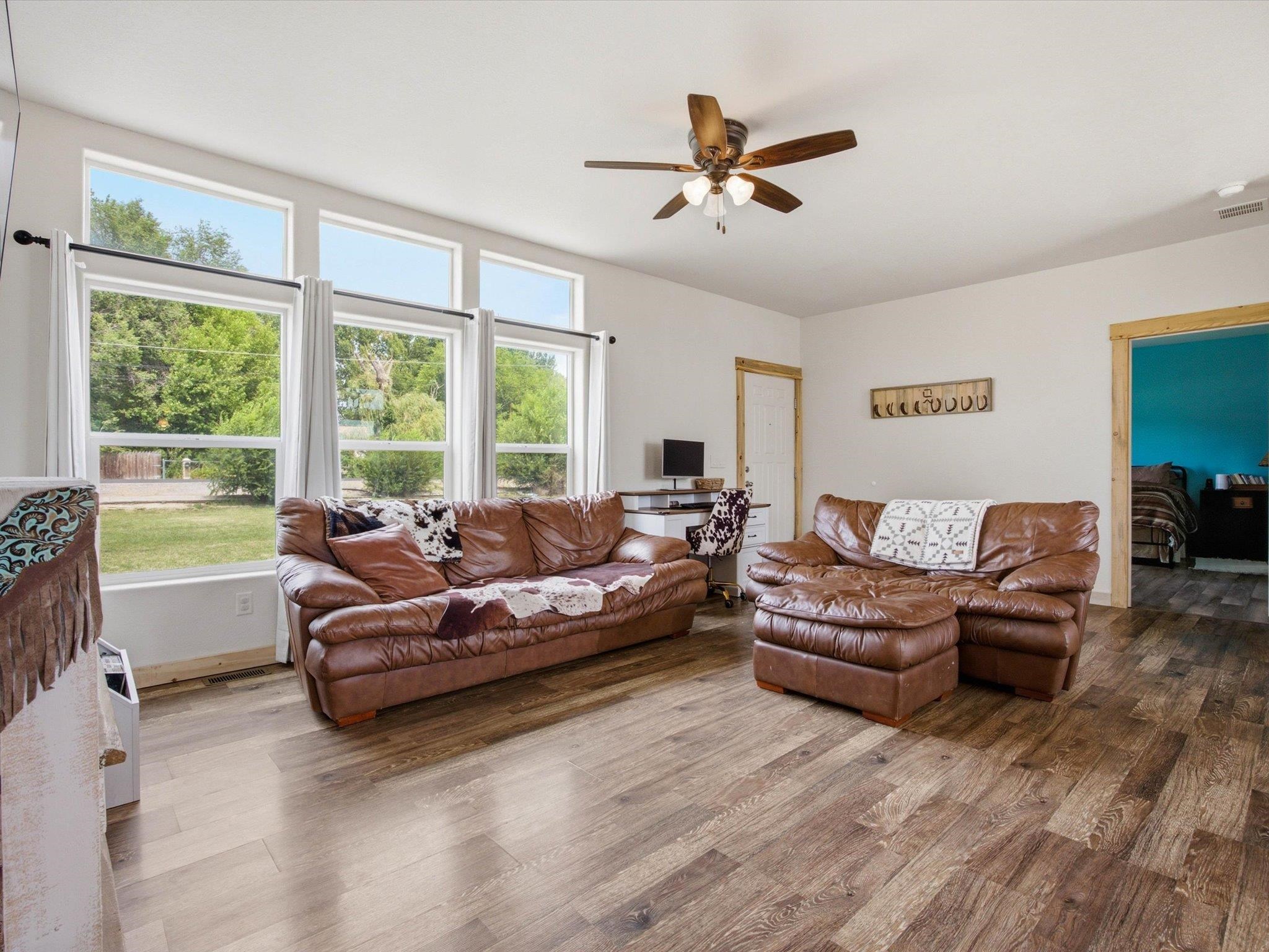 1557 I Road Property Photo 3