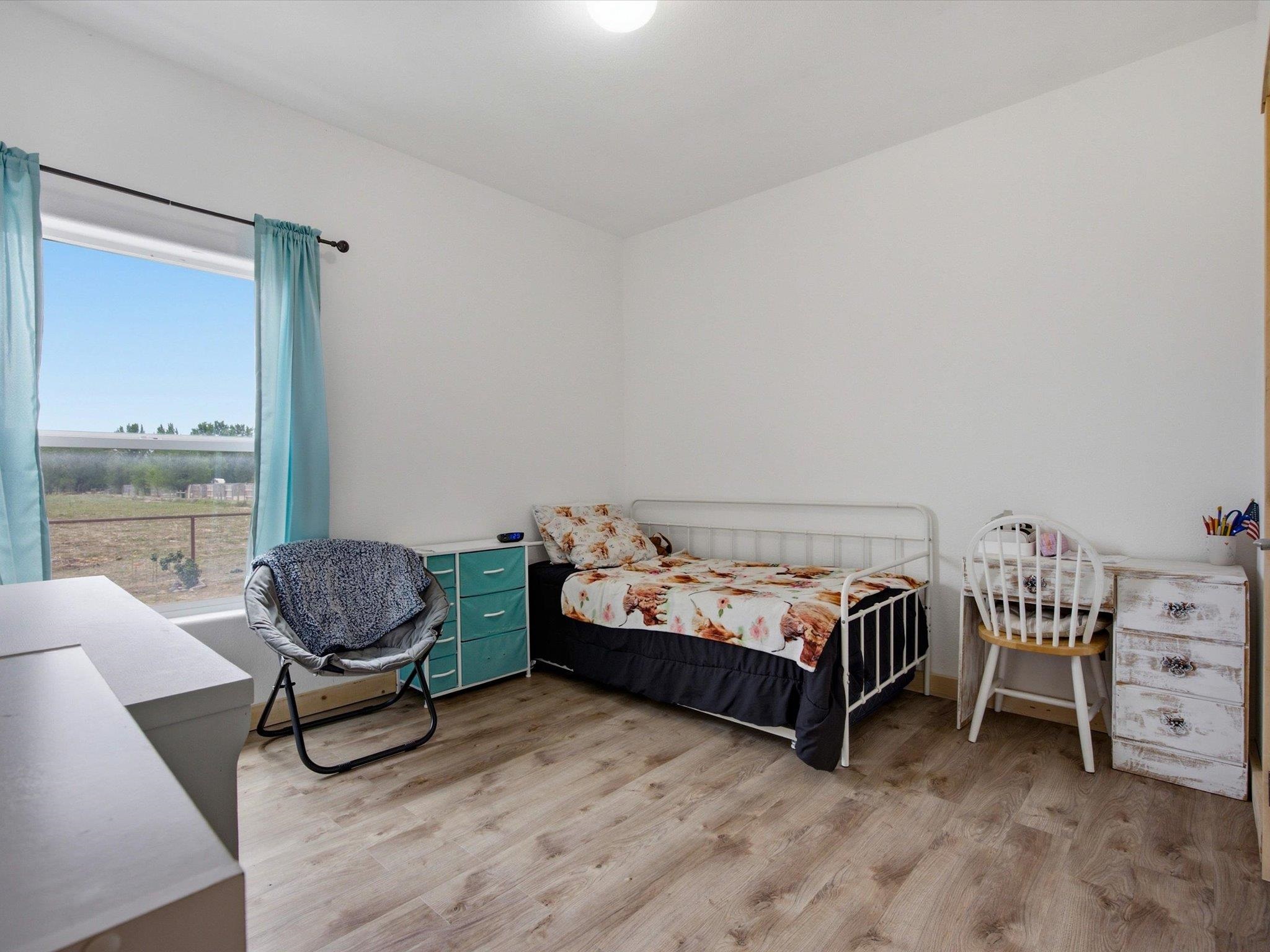 1557 I Road Property Photo 13