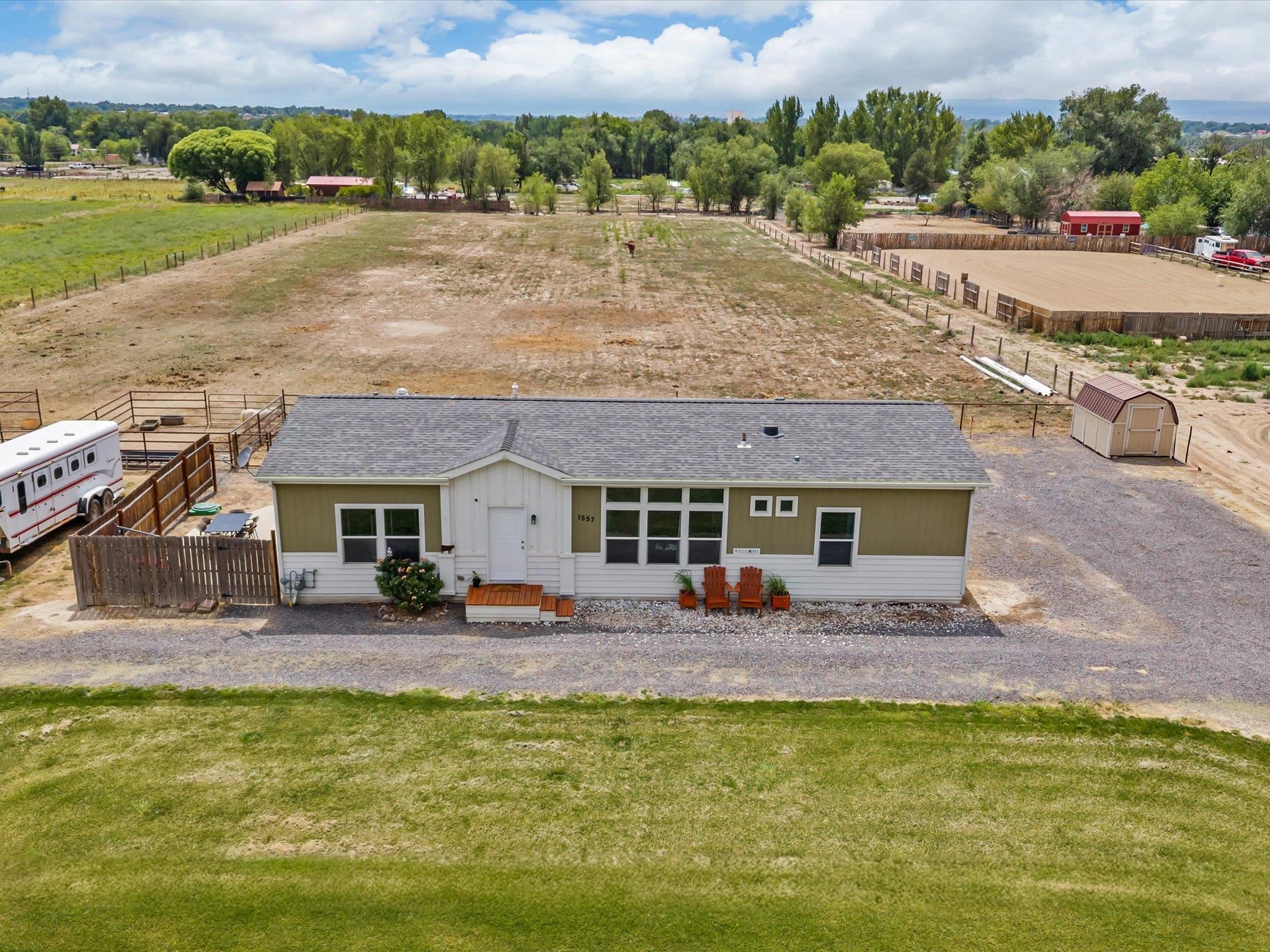 1557 I Road Property Photo 22