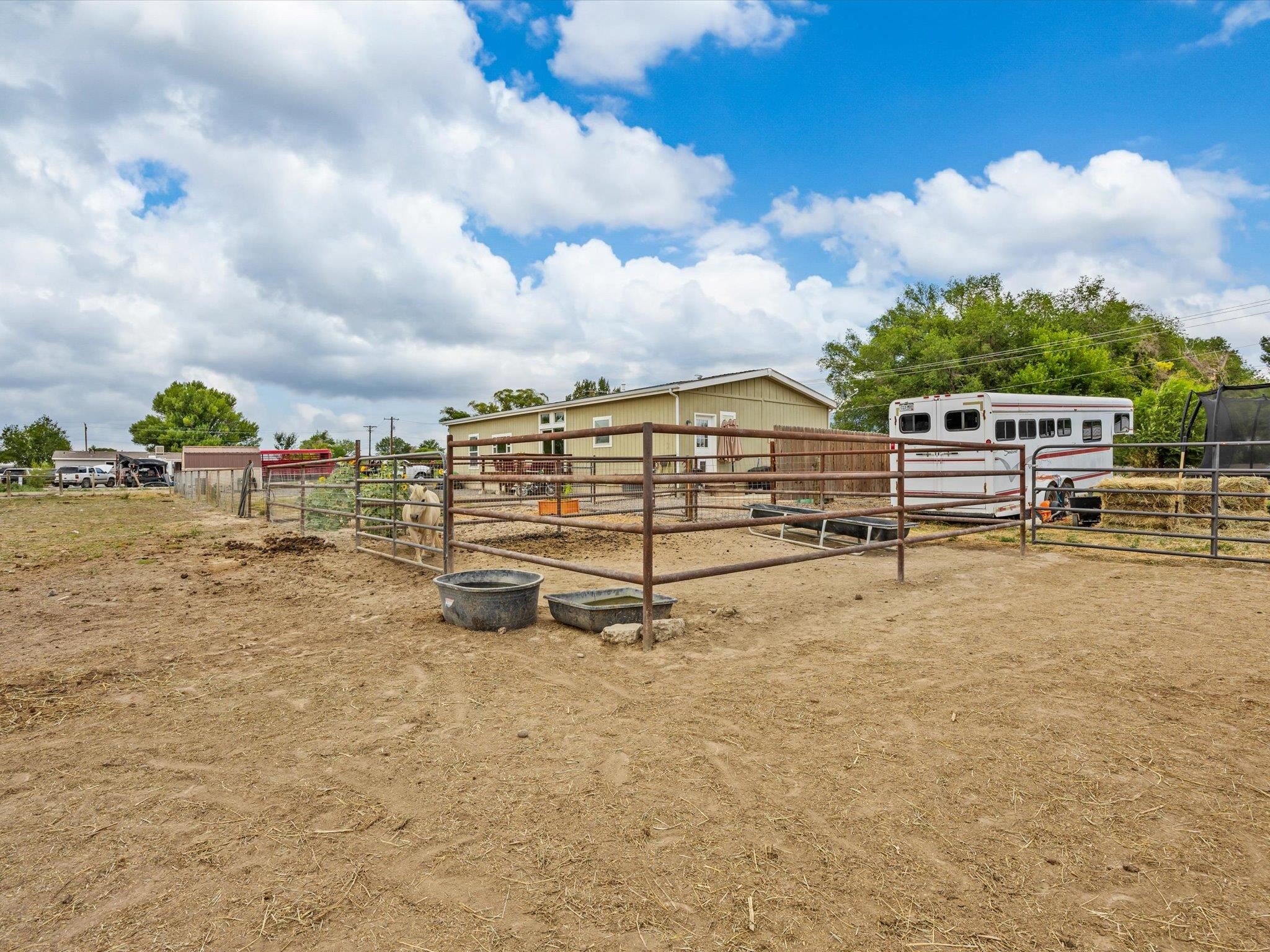 1557 I Road Property Photo 27