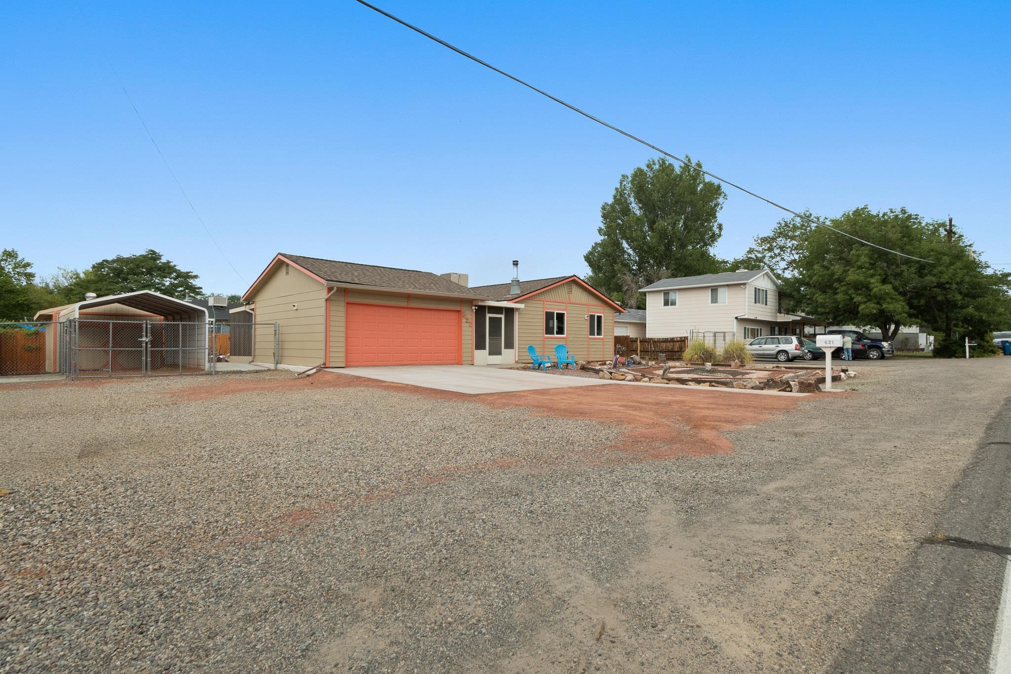 621 32 Road Property Photo 2