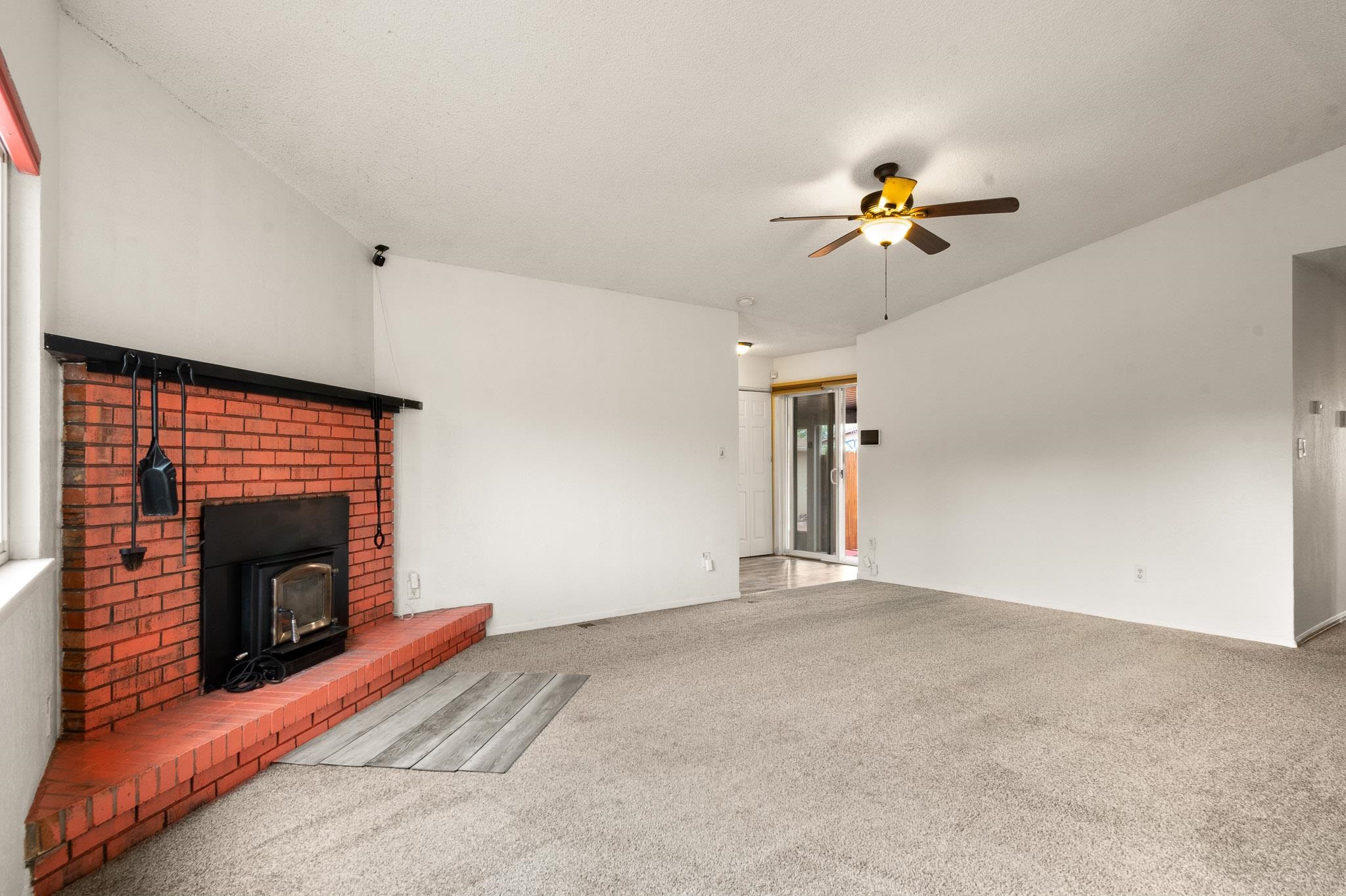 621 32 Road Property Photo 6