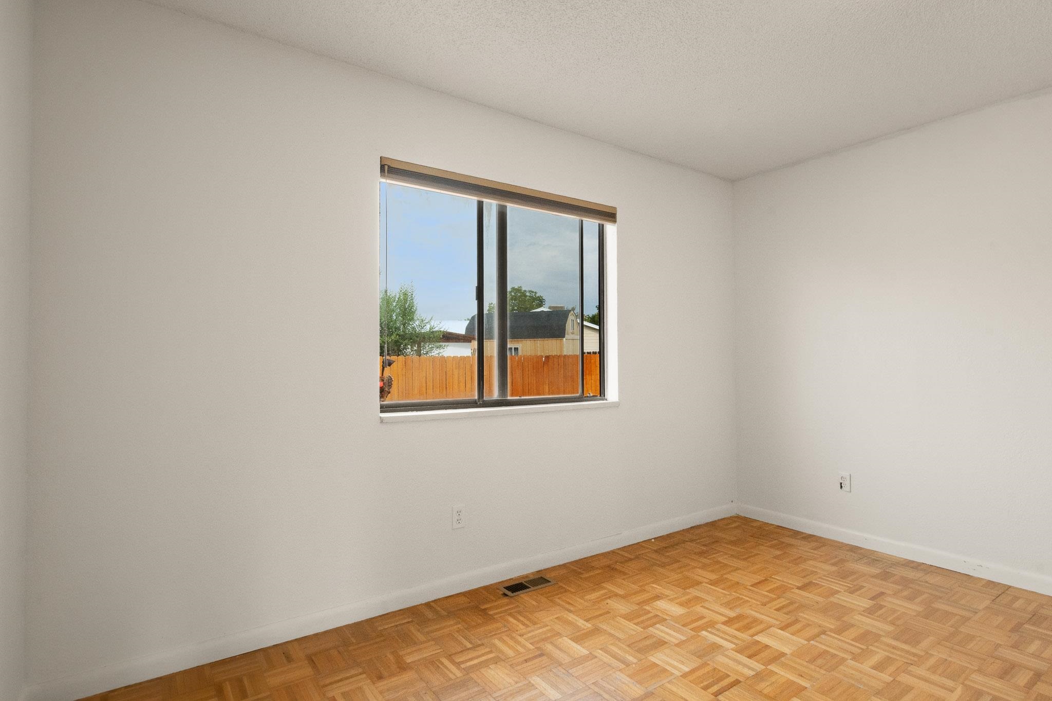 621 32 Road Property Photo 14