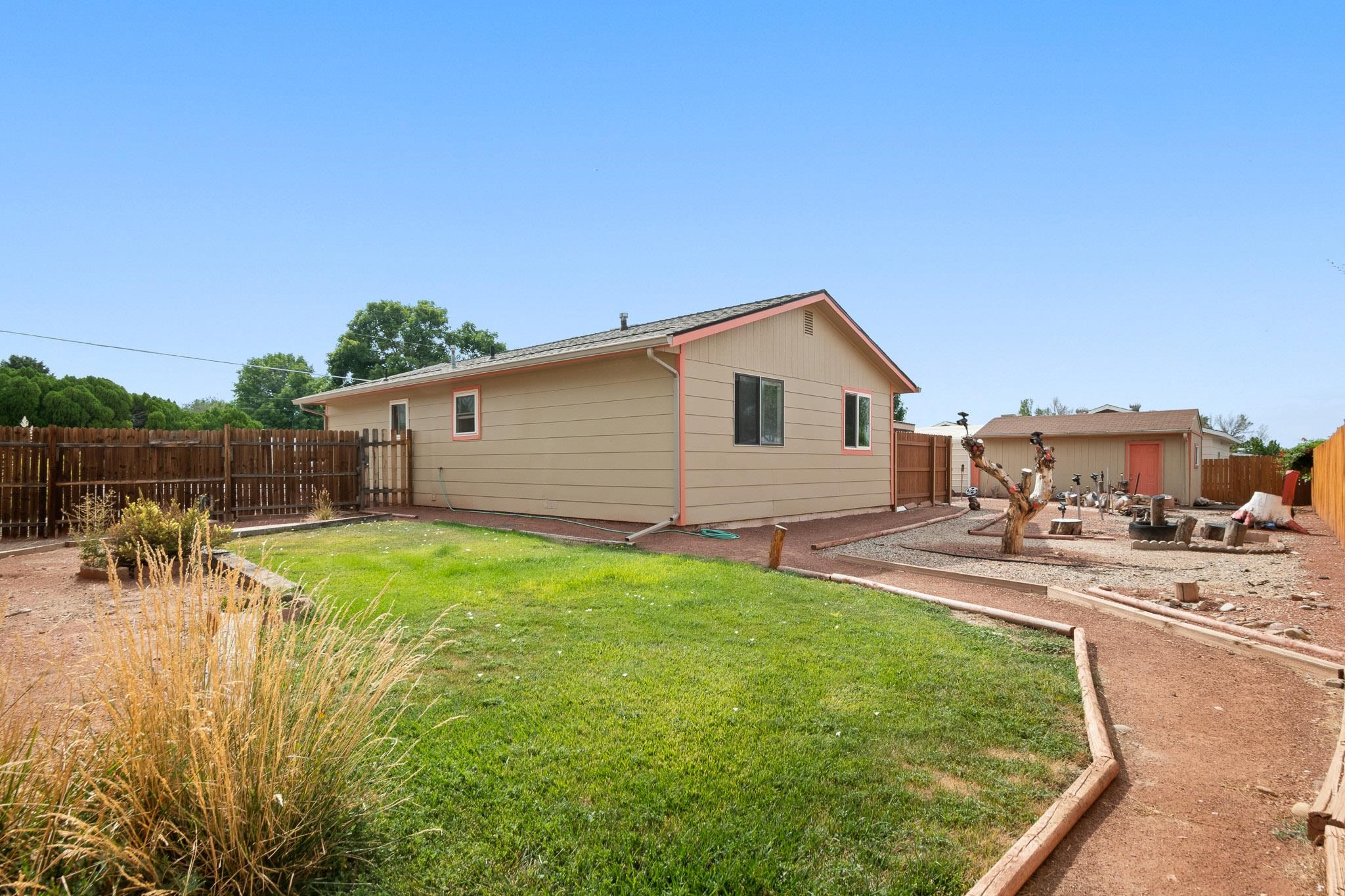 621 32 Road Property Photo 20