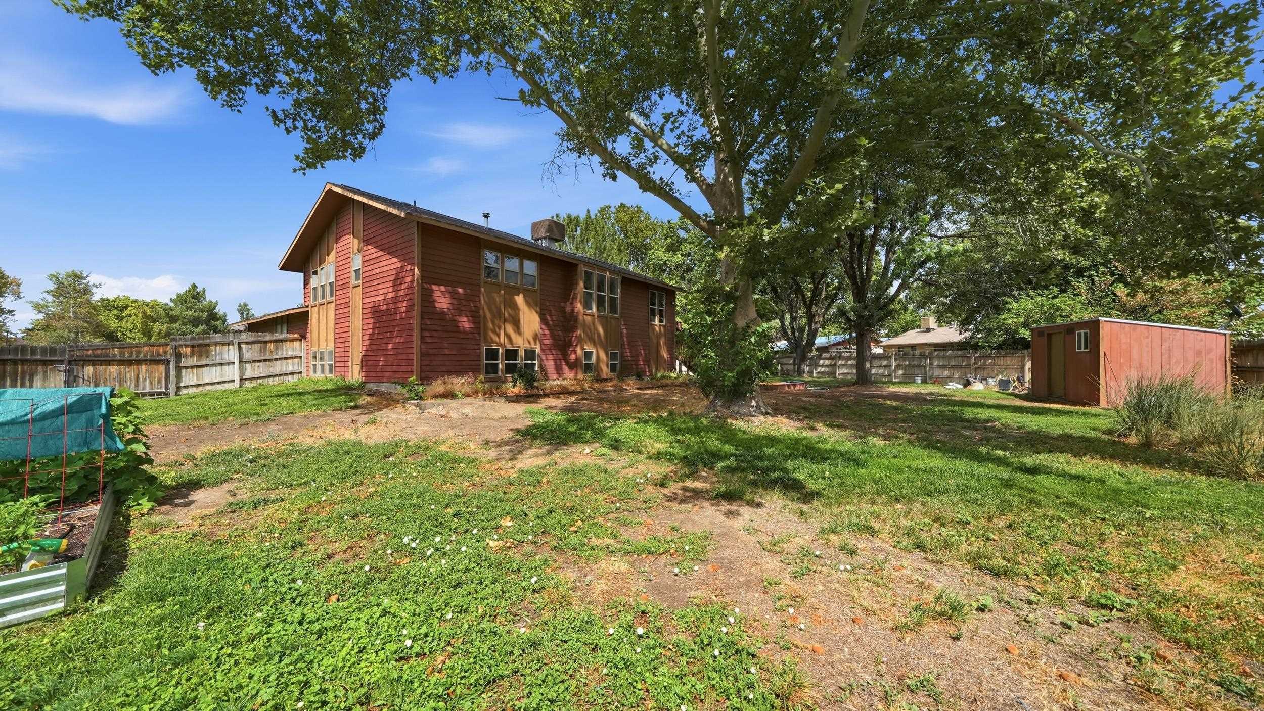 2902 Violet Place Property Photo 32