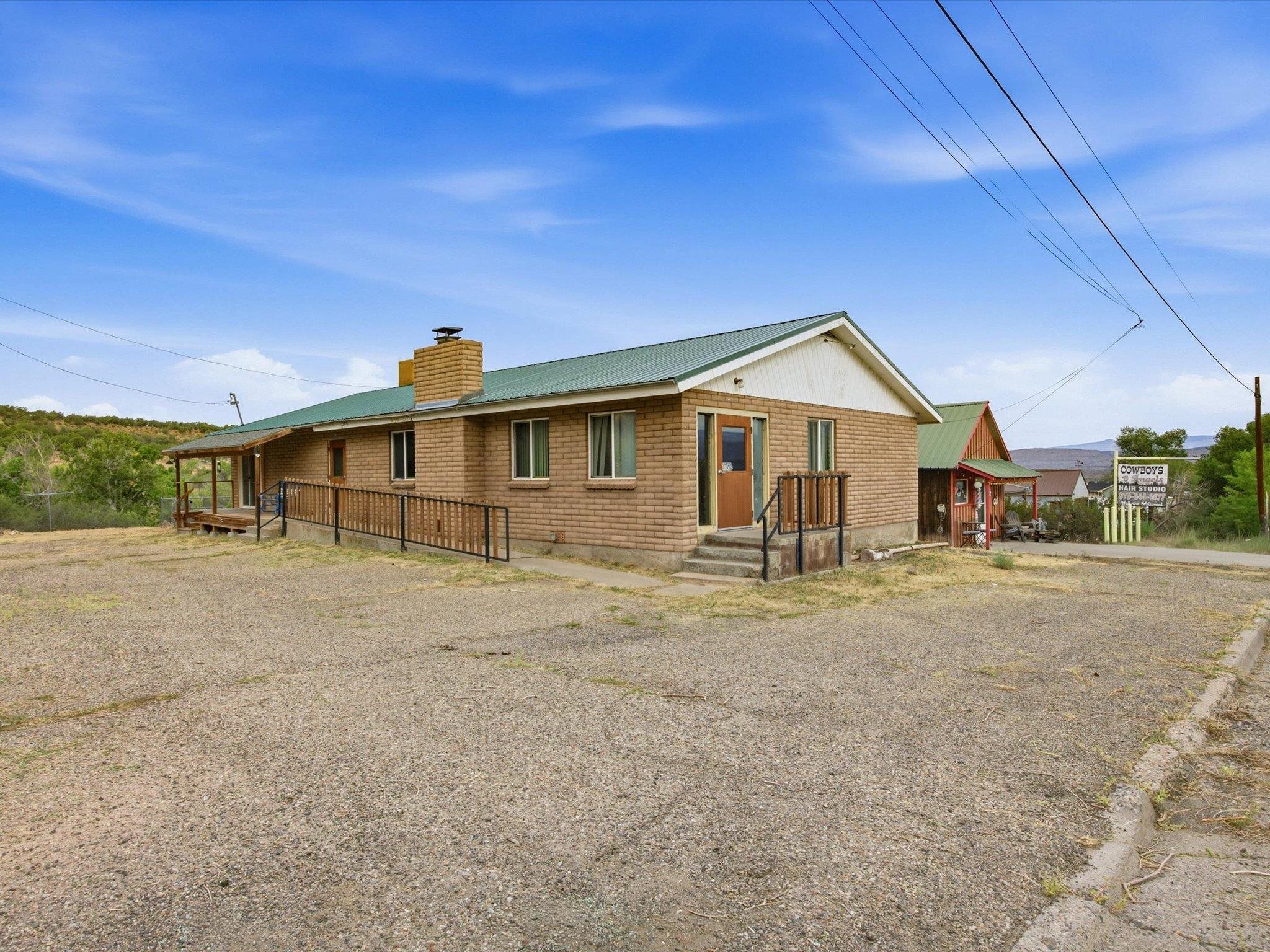 11055 Highway 65 Property Photo 1