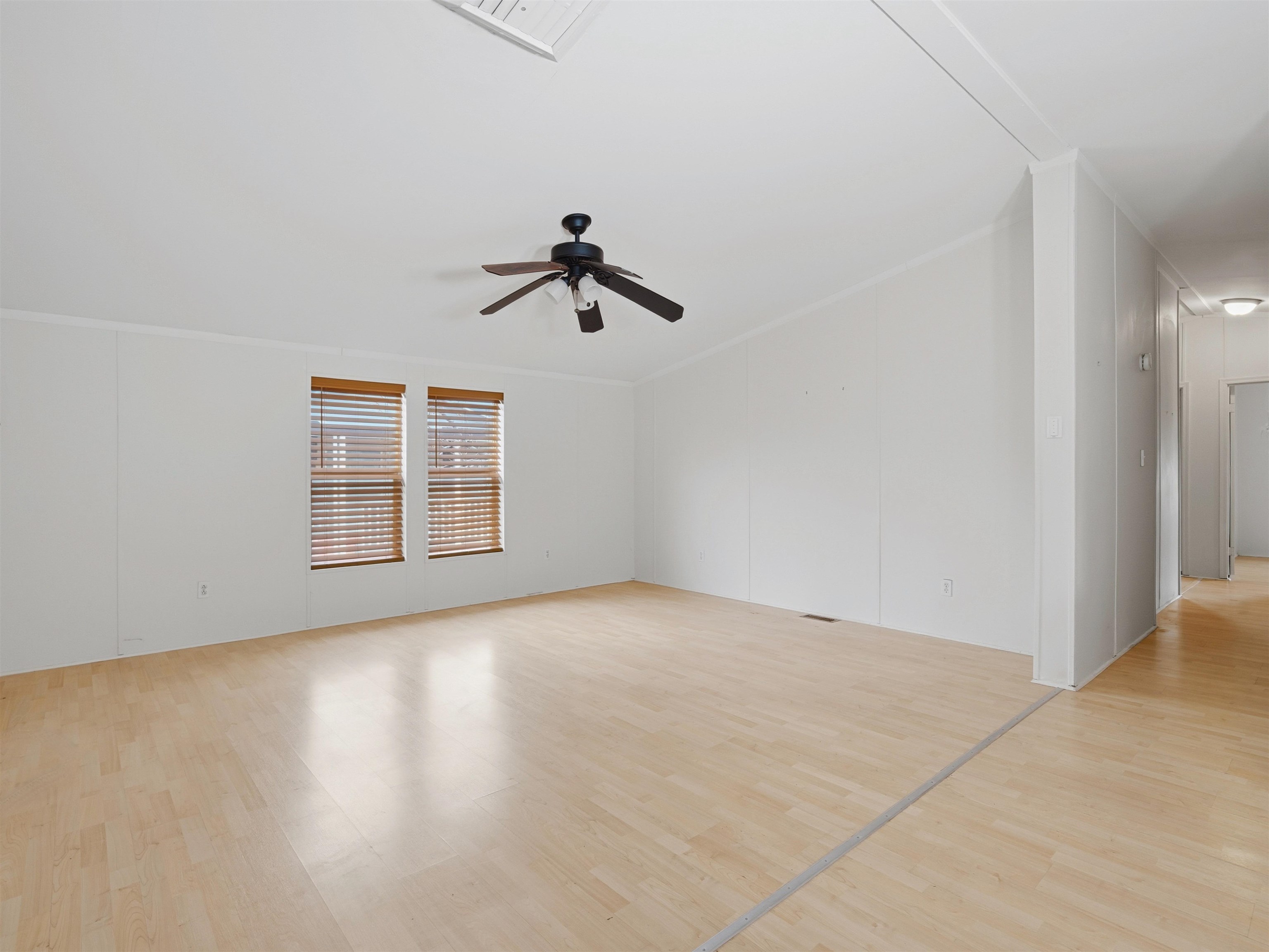 435 32 Road Property Photo 6