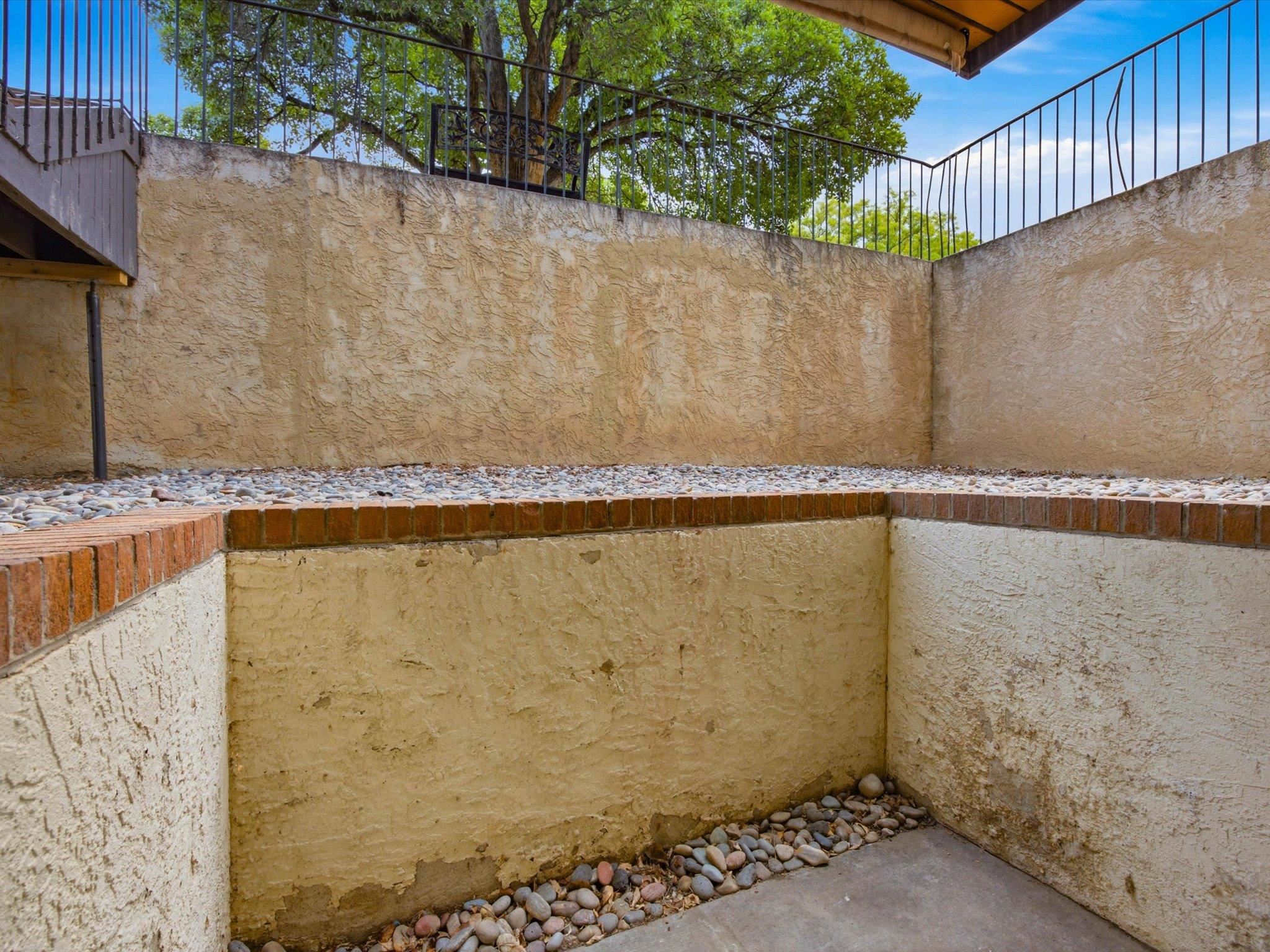 3233 Lakeside Drive Property Photo 12
