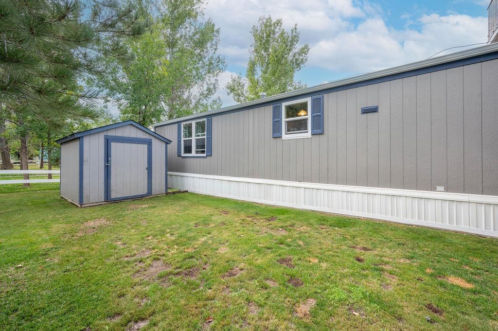 435 32 Road Property Photo 5