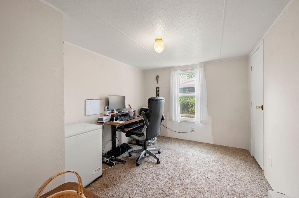 435 32 Road Property Photo 9