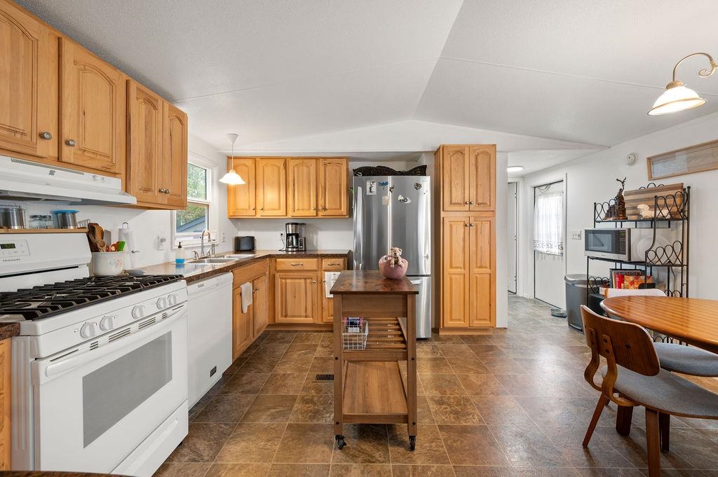 435 32 Road Property Photo 17
