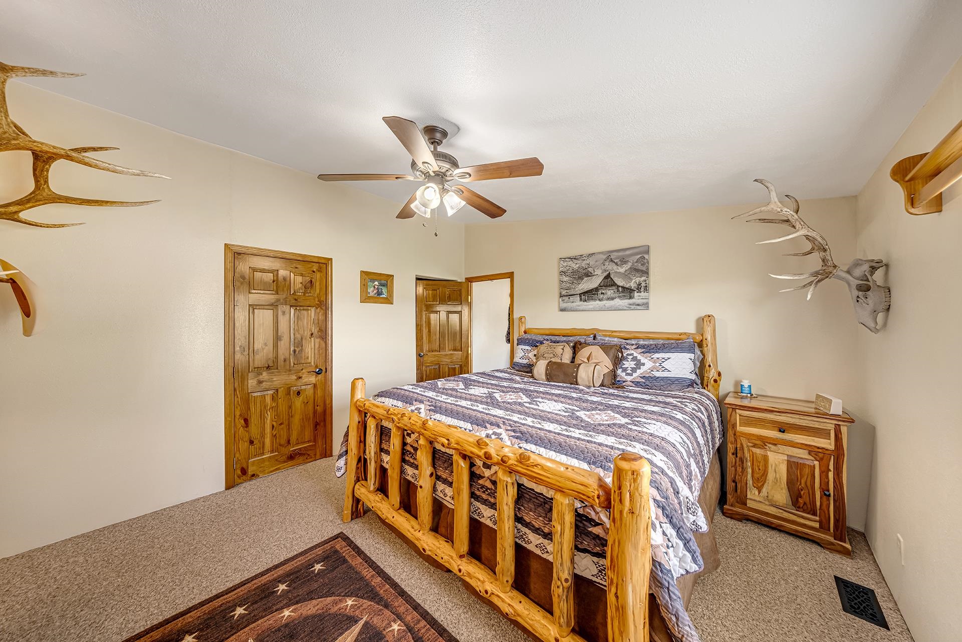 889 R Road Property Photo 20