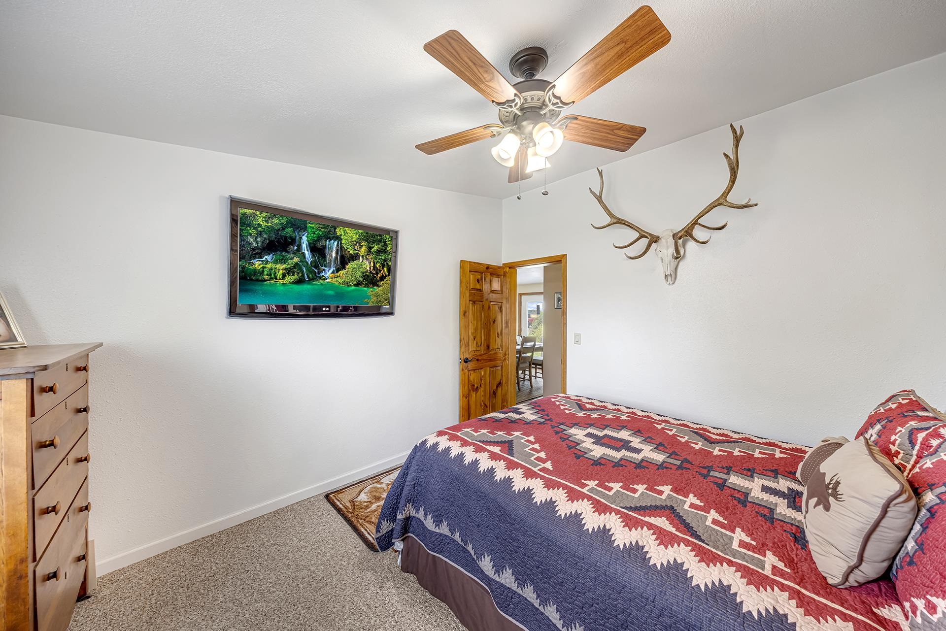 889 R Road Property Photo 25