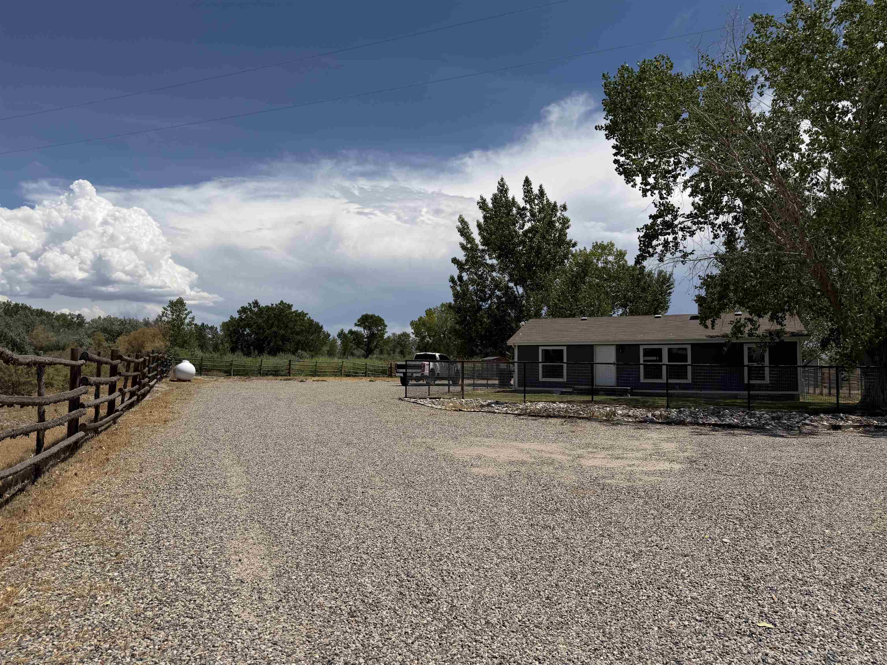 1668 18 Road Property Photo 11