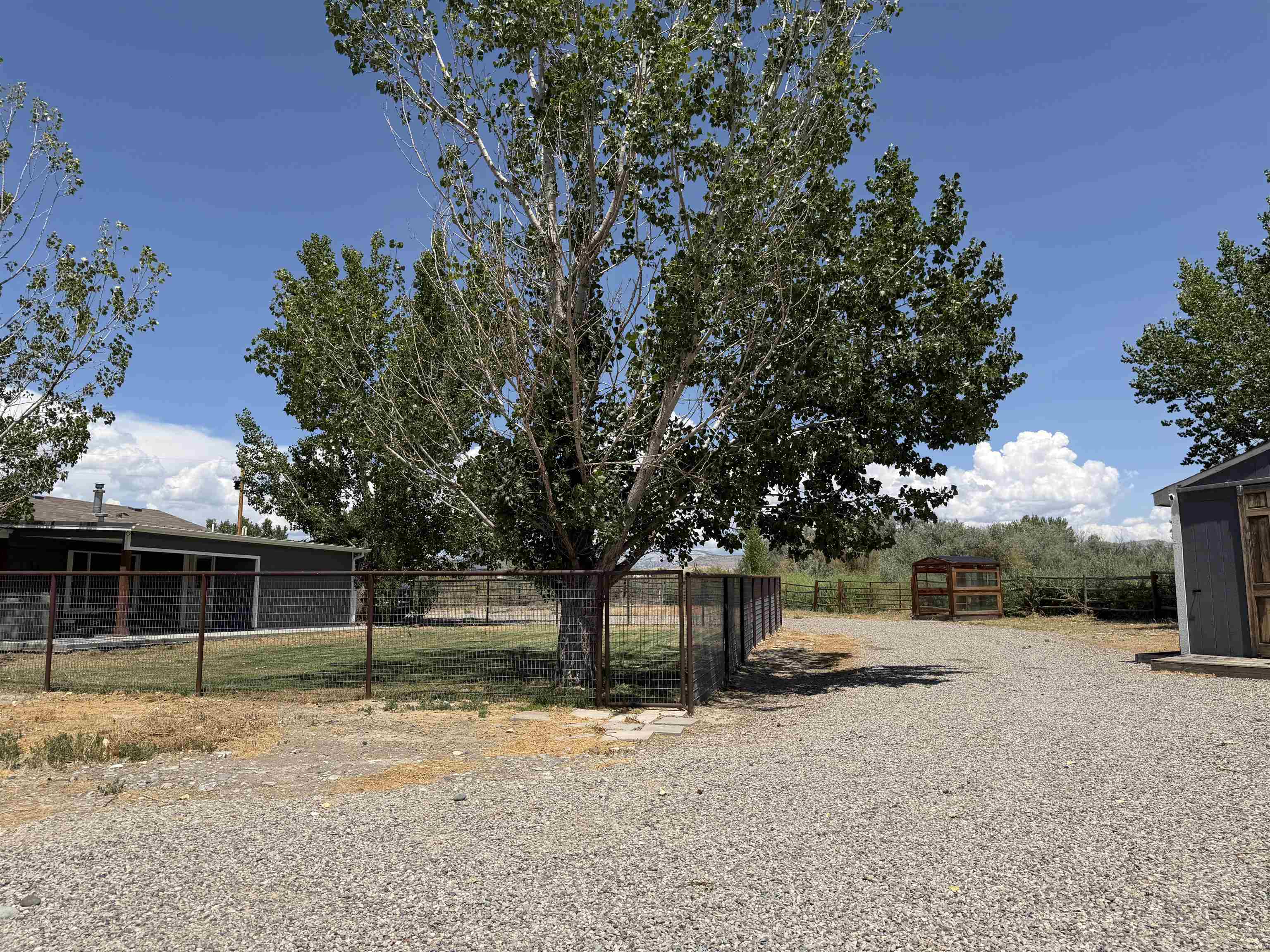 1668 18 Road Property Photo 18