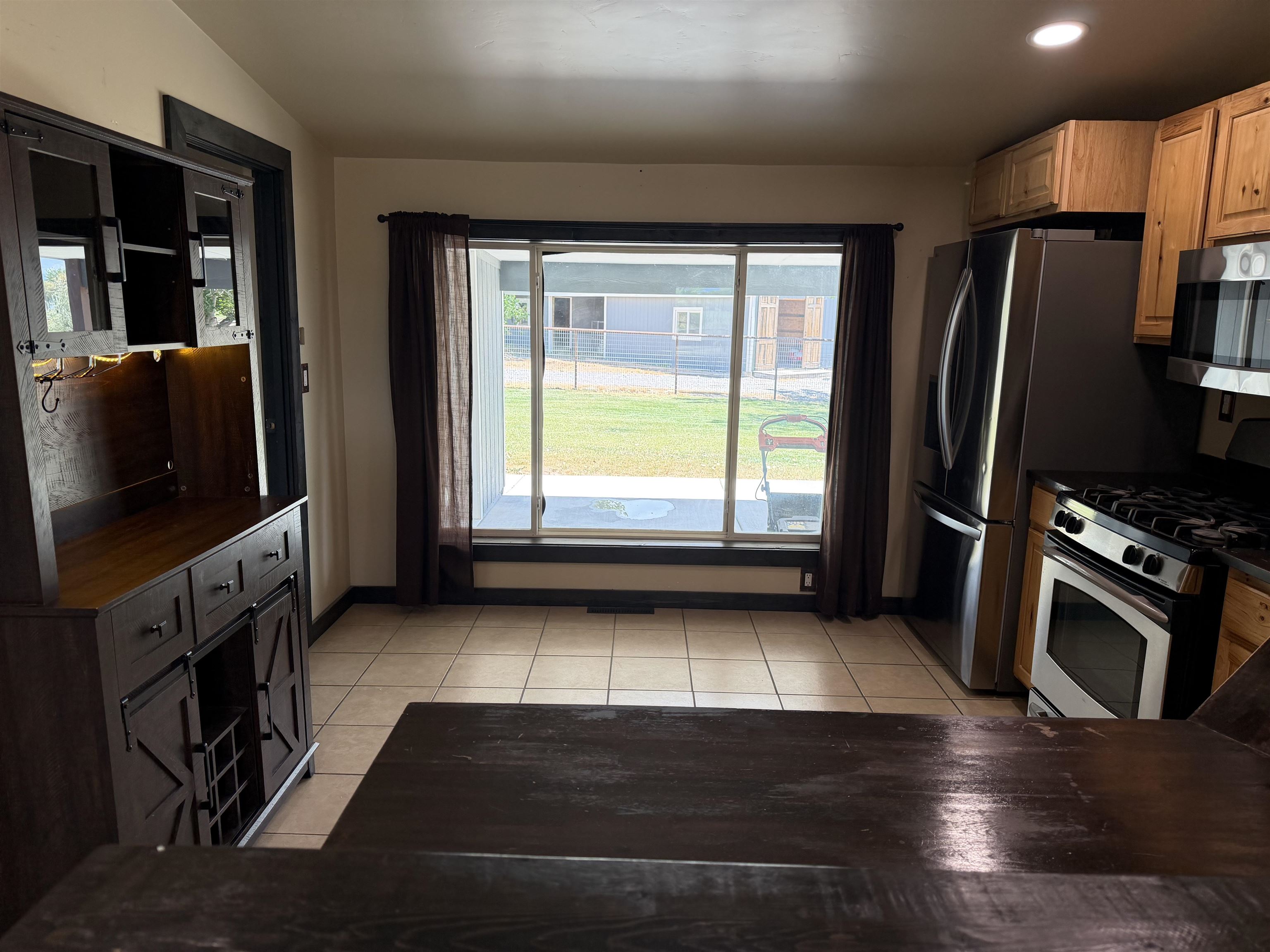 1668 18 Road Property Photo 23