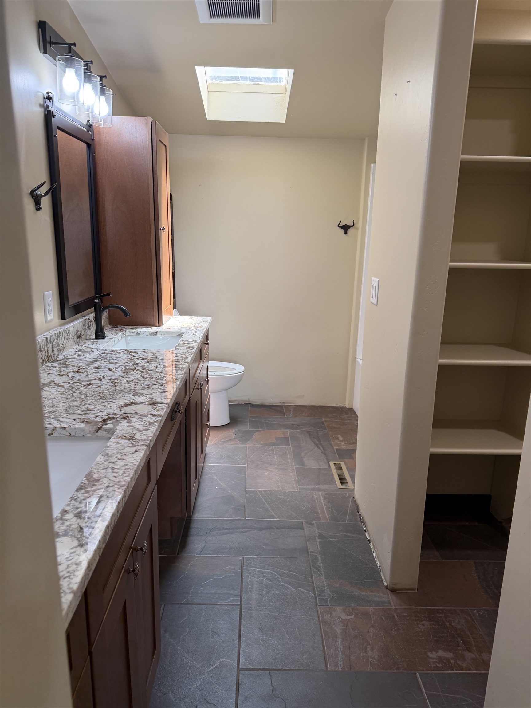 1668 18 Road Property Photo 28