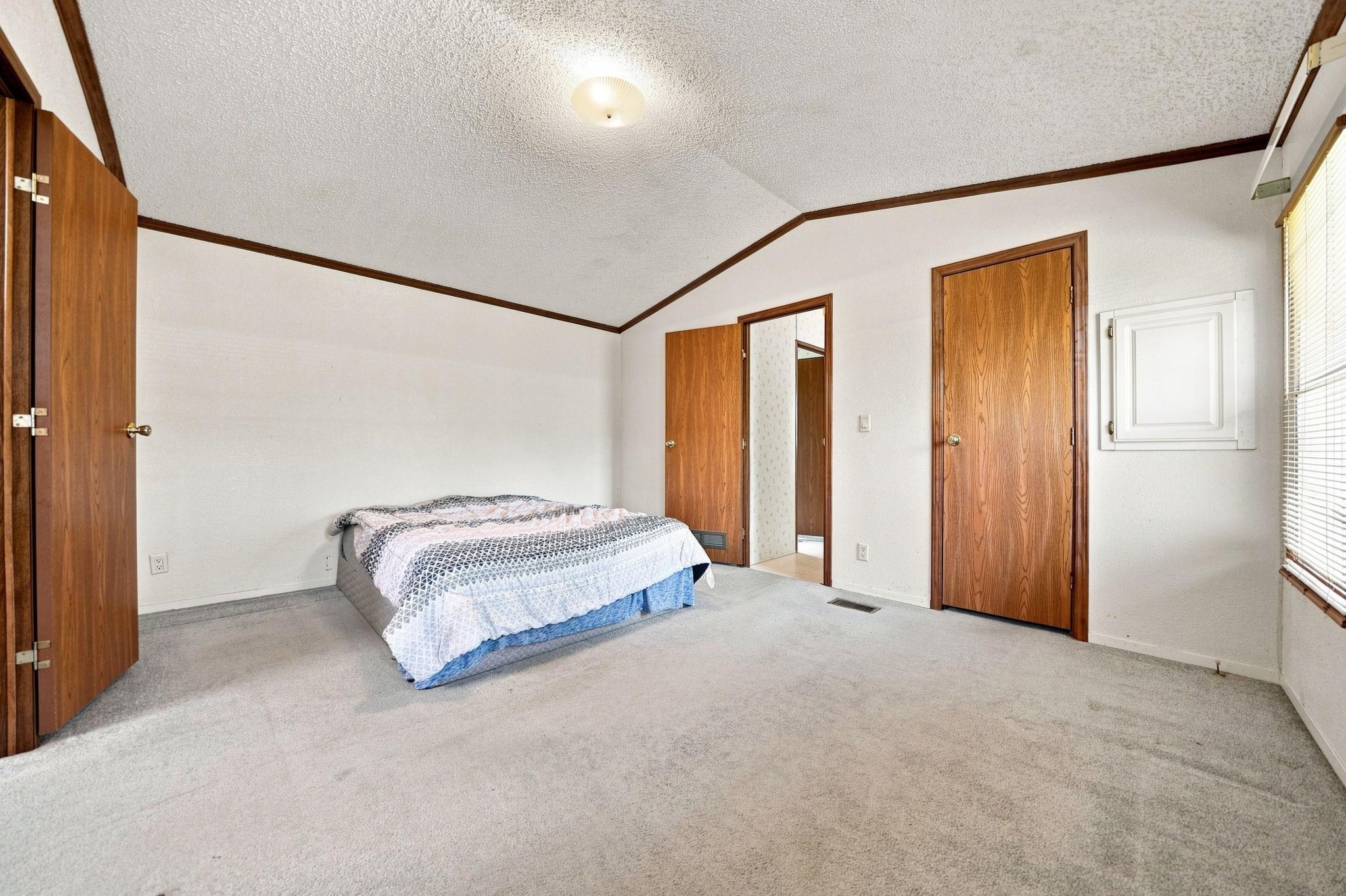 585 25 1/2 Road Property Photo 10