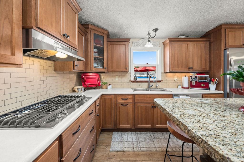 3214 E Road Property Photo 10