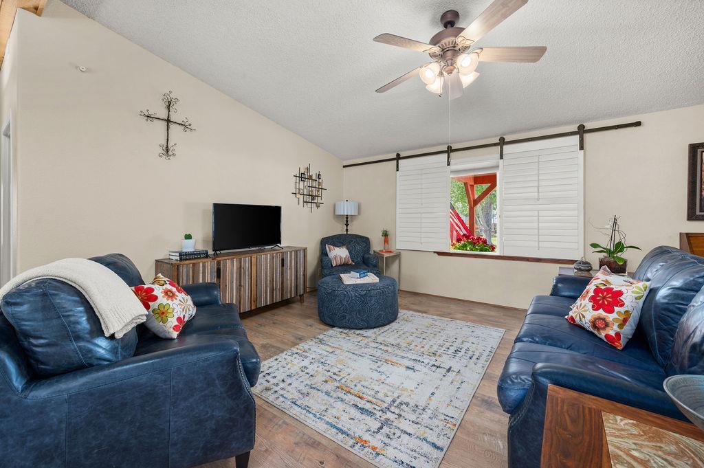 3214 E Road Property Photo 17