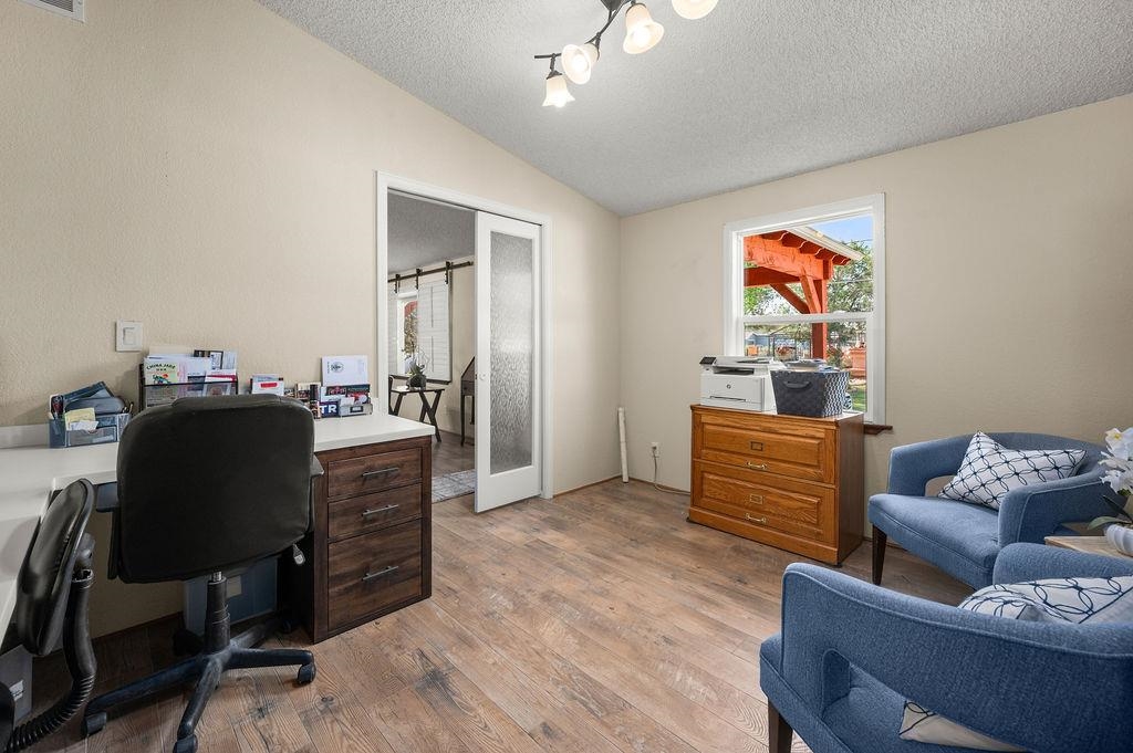 3214 E Road Property Photo 21