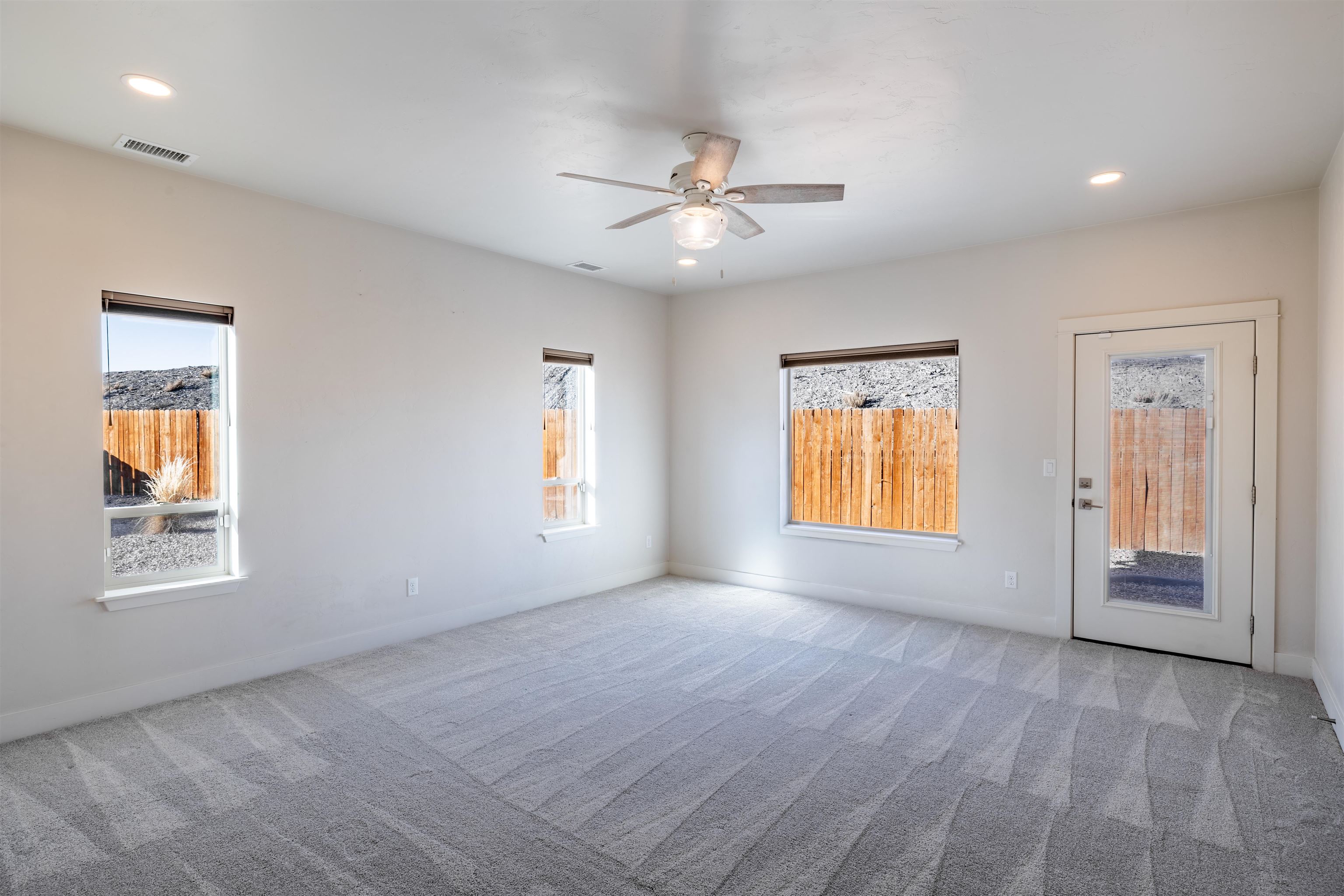 688 Woodworth Court Property Photo 12