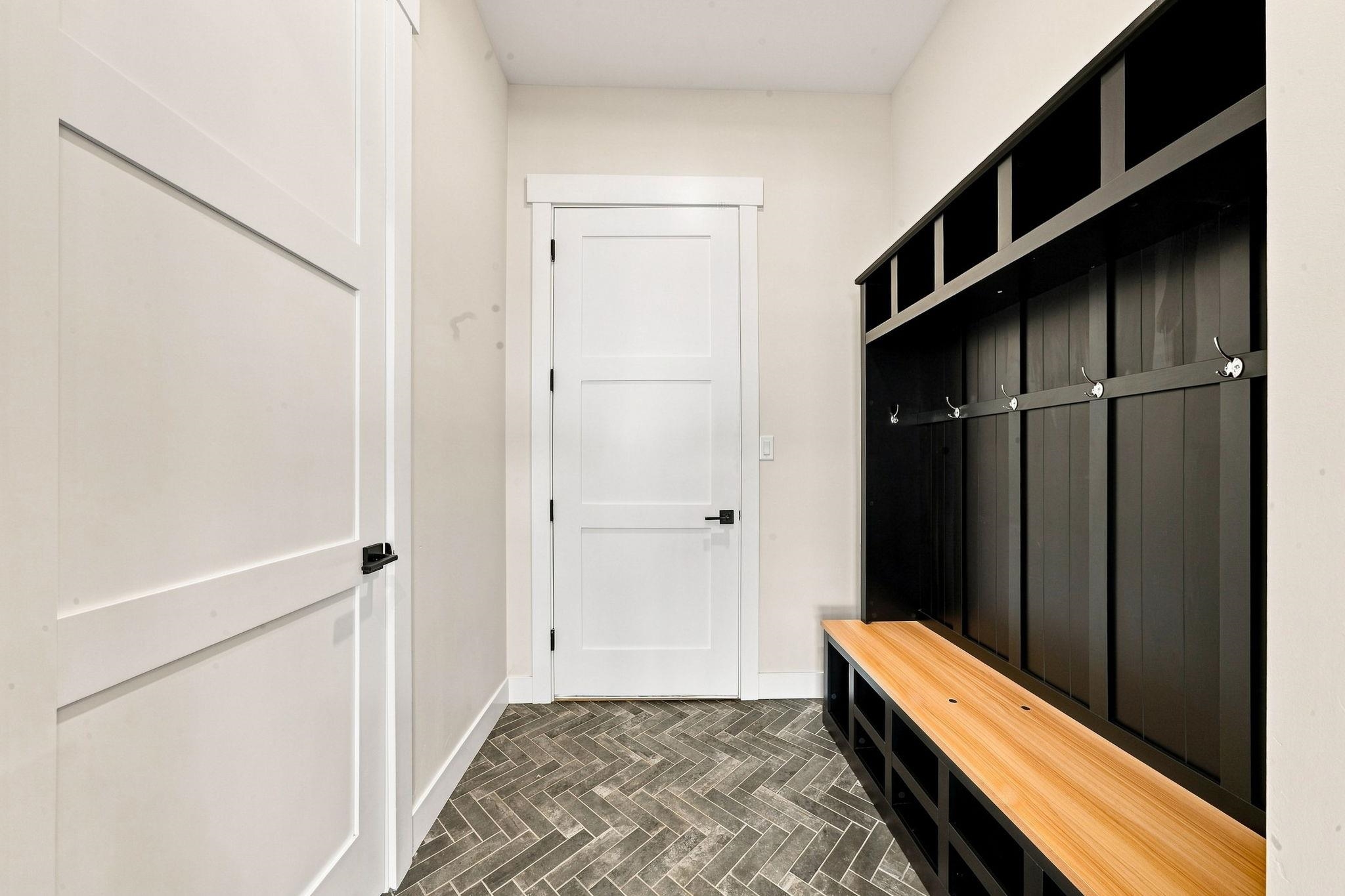 2043 Caleb Way Property Photo 6