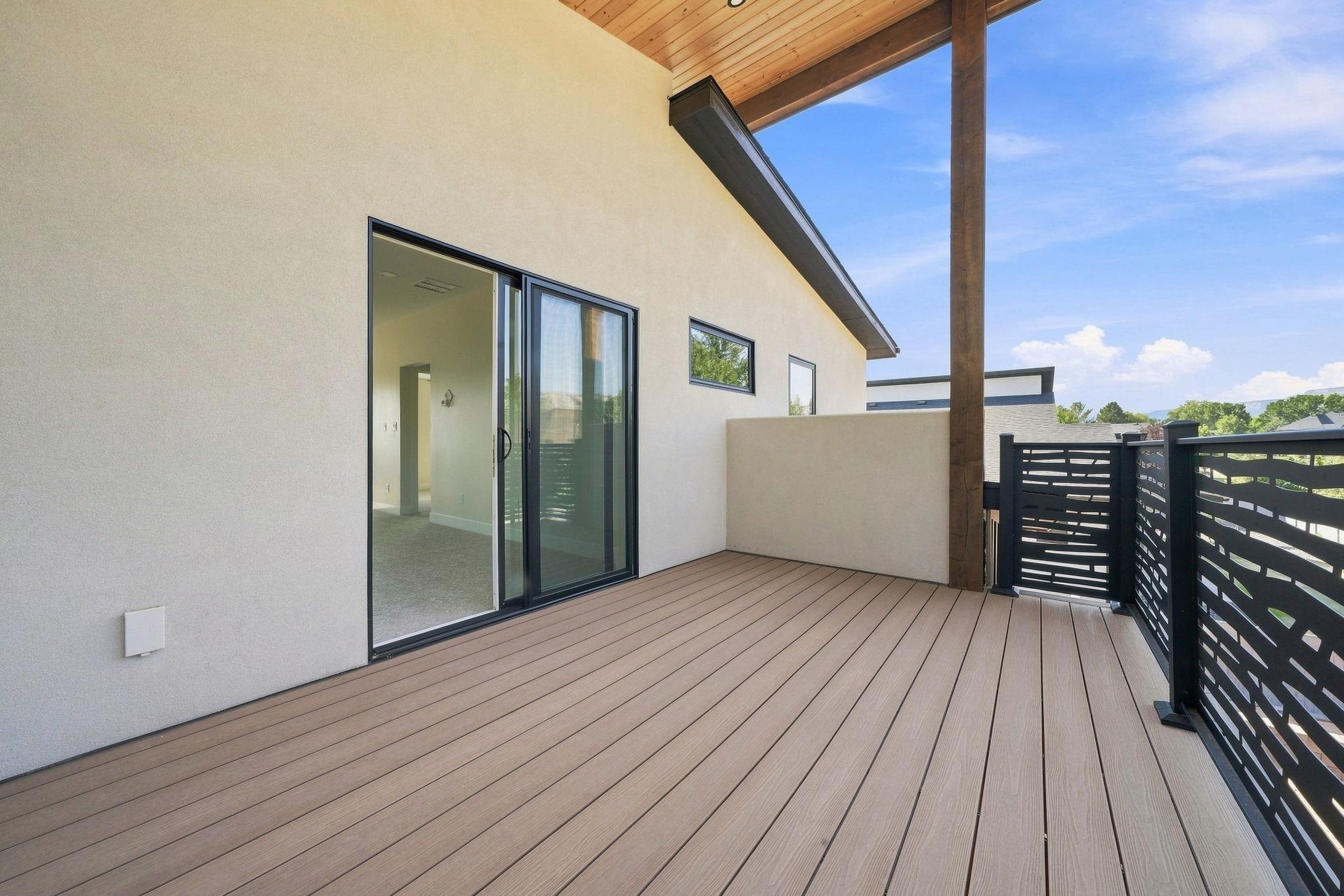 2043 Caleb Way Property Photo 38