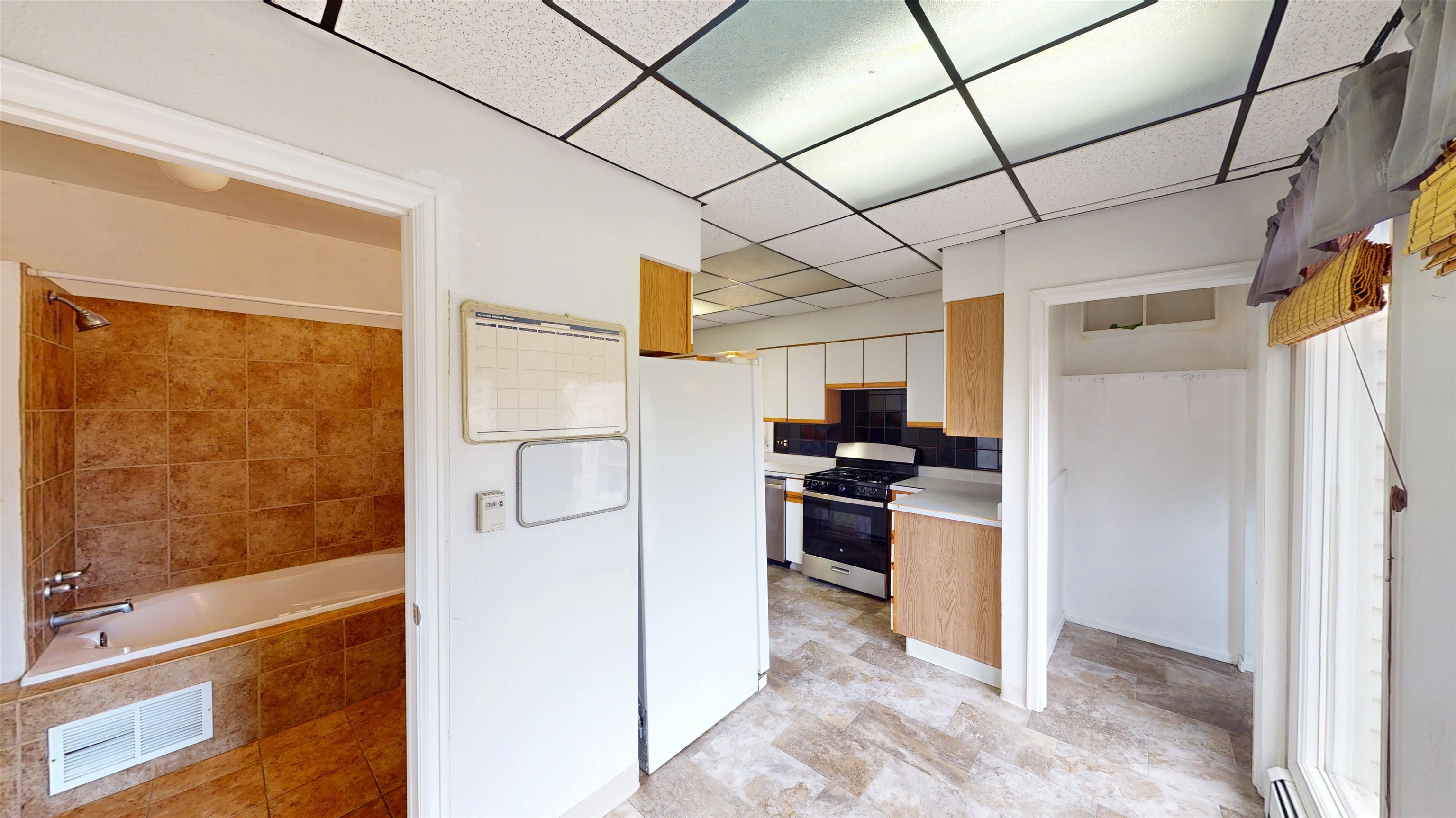 936 Teller Avenue Property Photo 11