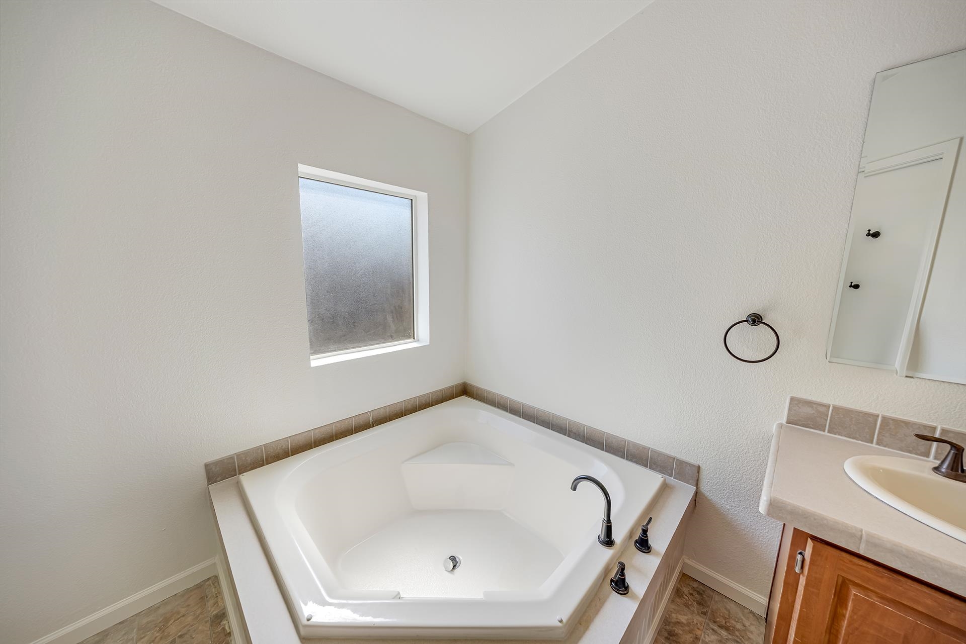 165 Honeysuckle Circle Property Photo 16