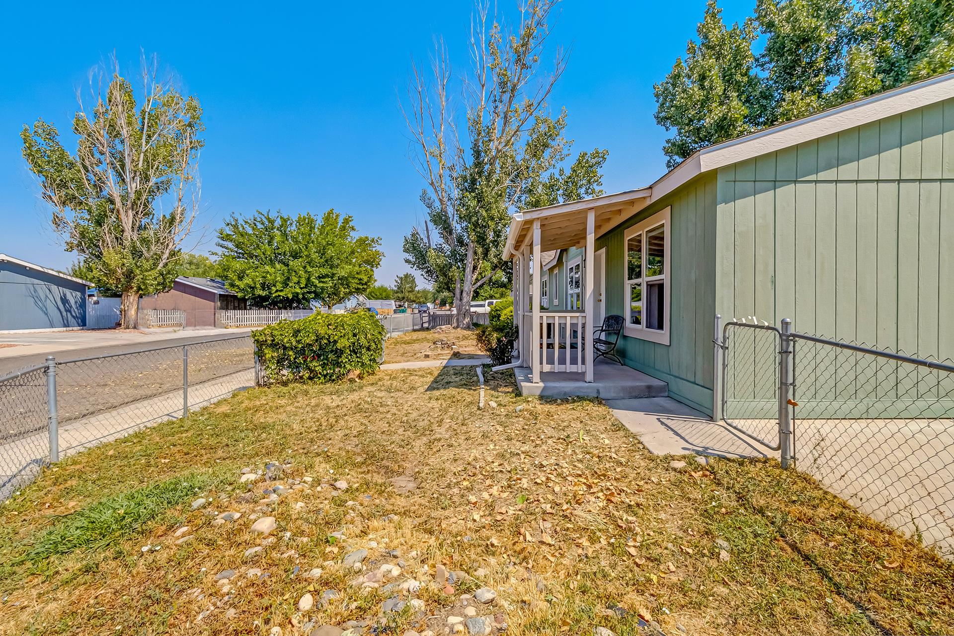 165 Honeysuckle Circle Property Photo 31