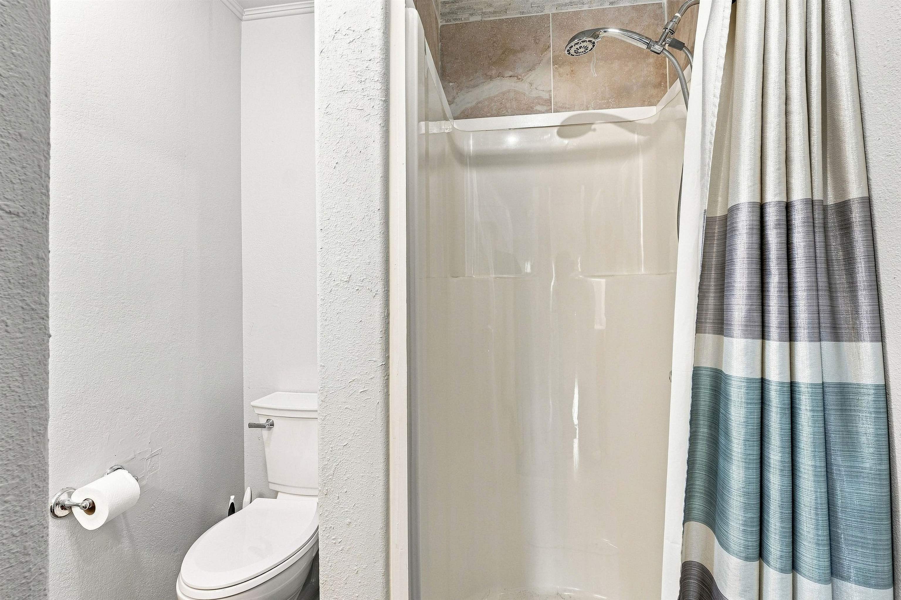 537 Garland Court Property Photo 11