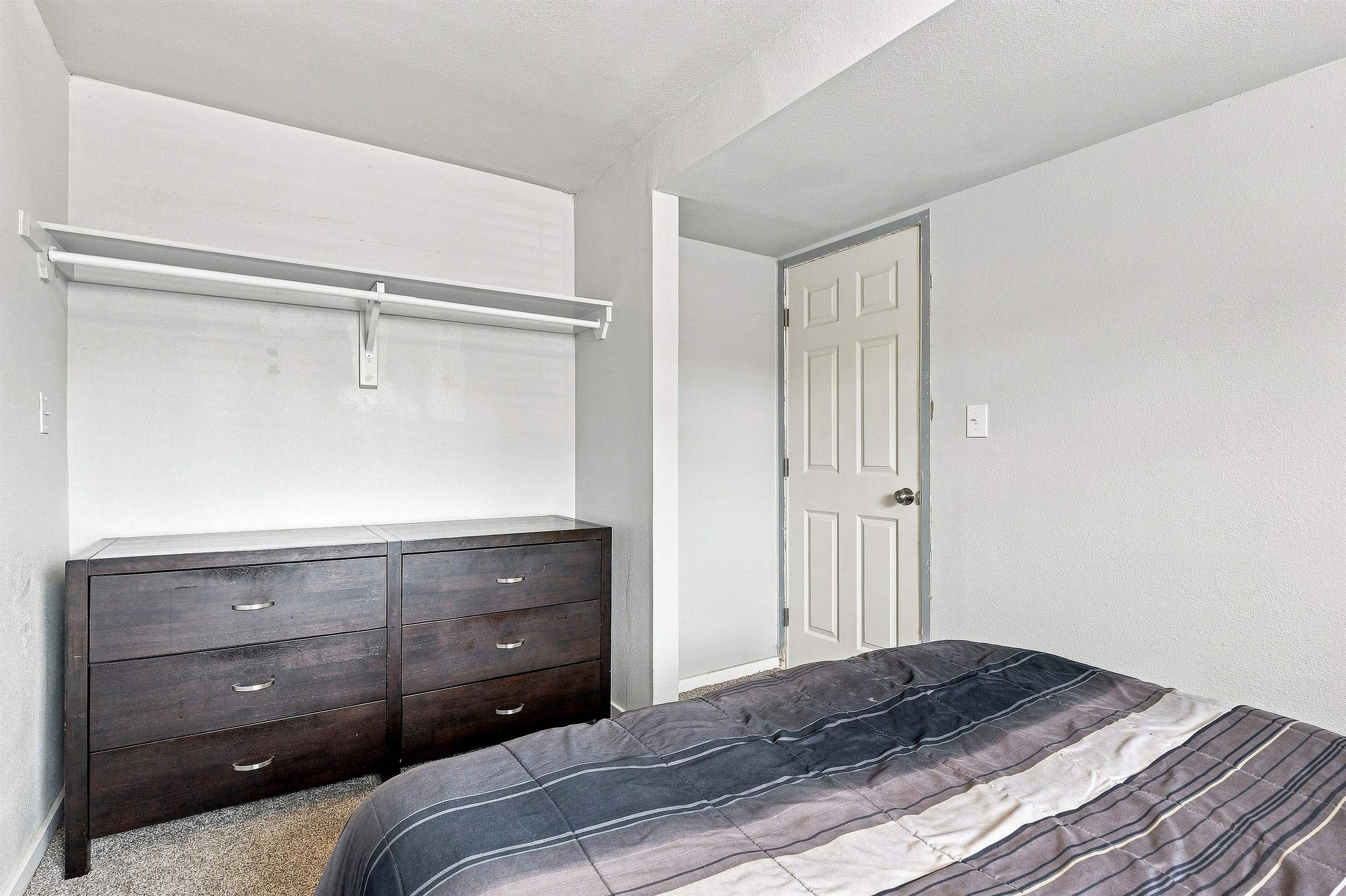 537 Garland Court Property Photo 33