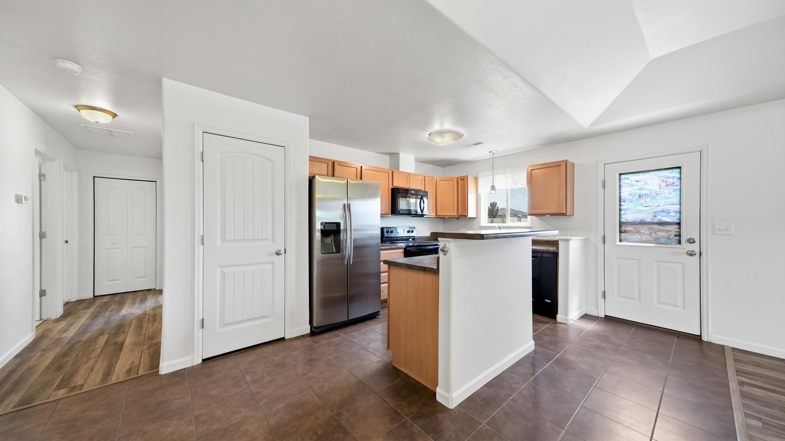 644 Serenity Lane Property Photo 10