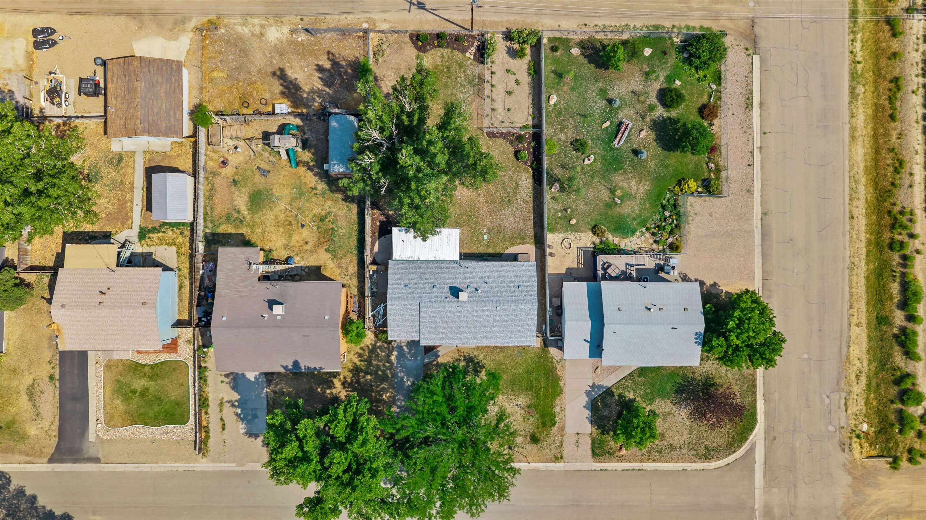 744 E Rio Blanco Avenue Property Photo 4