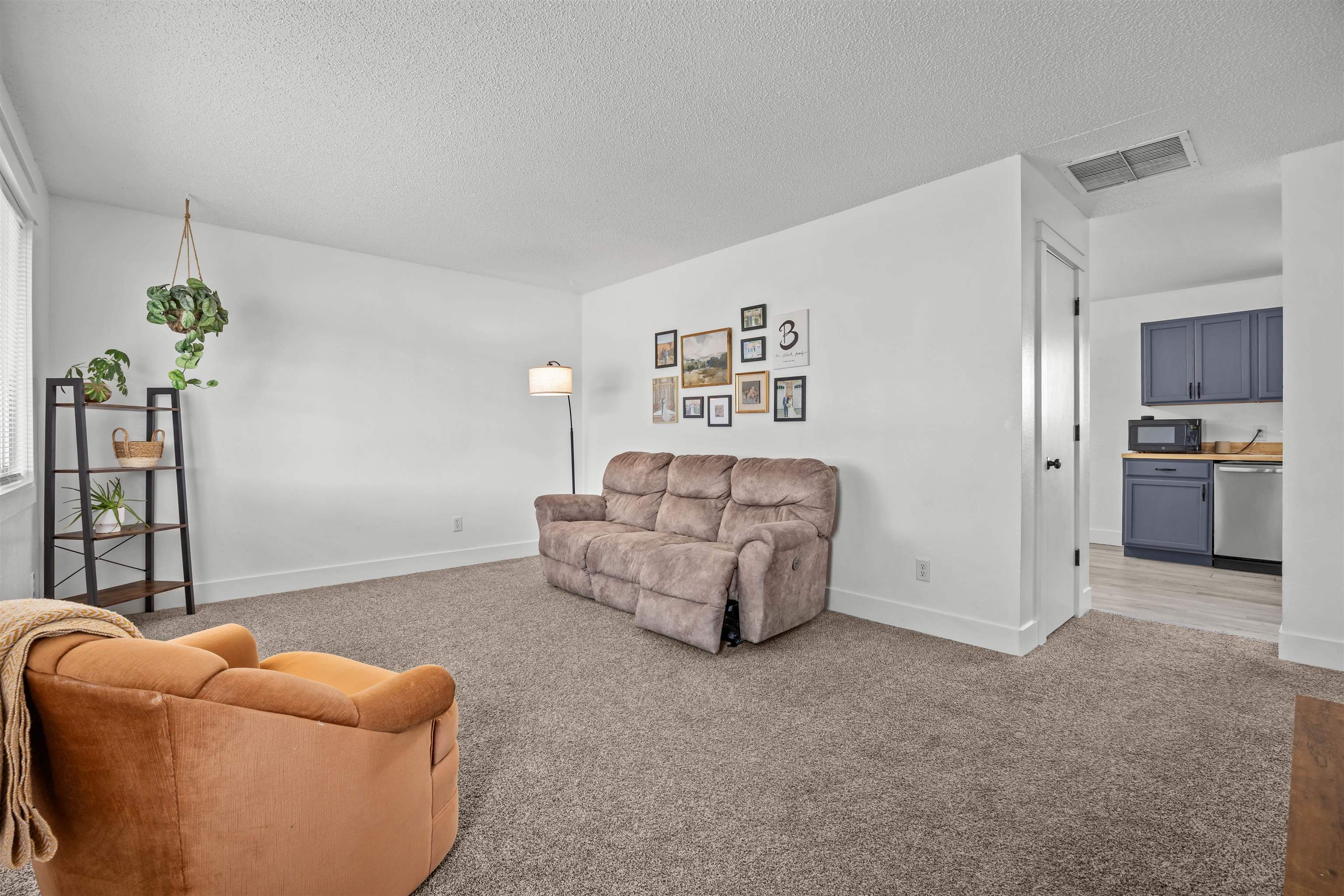 744 E Rio Blanco Avenue Property Photo 8