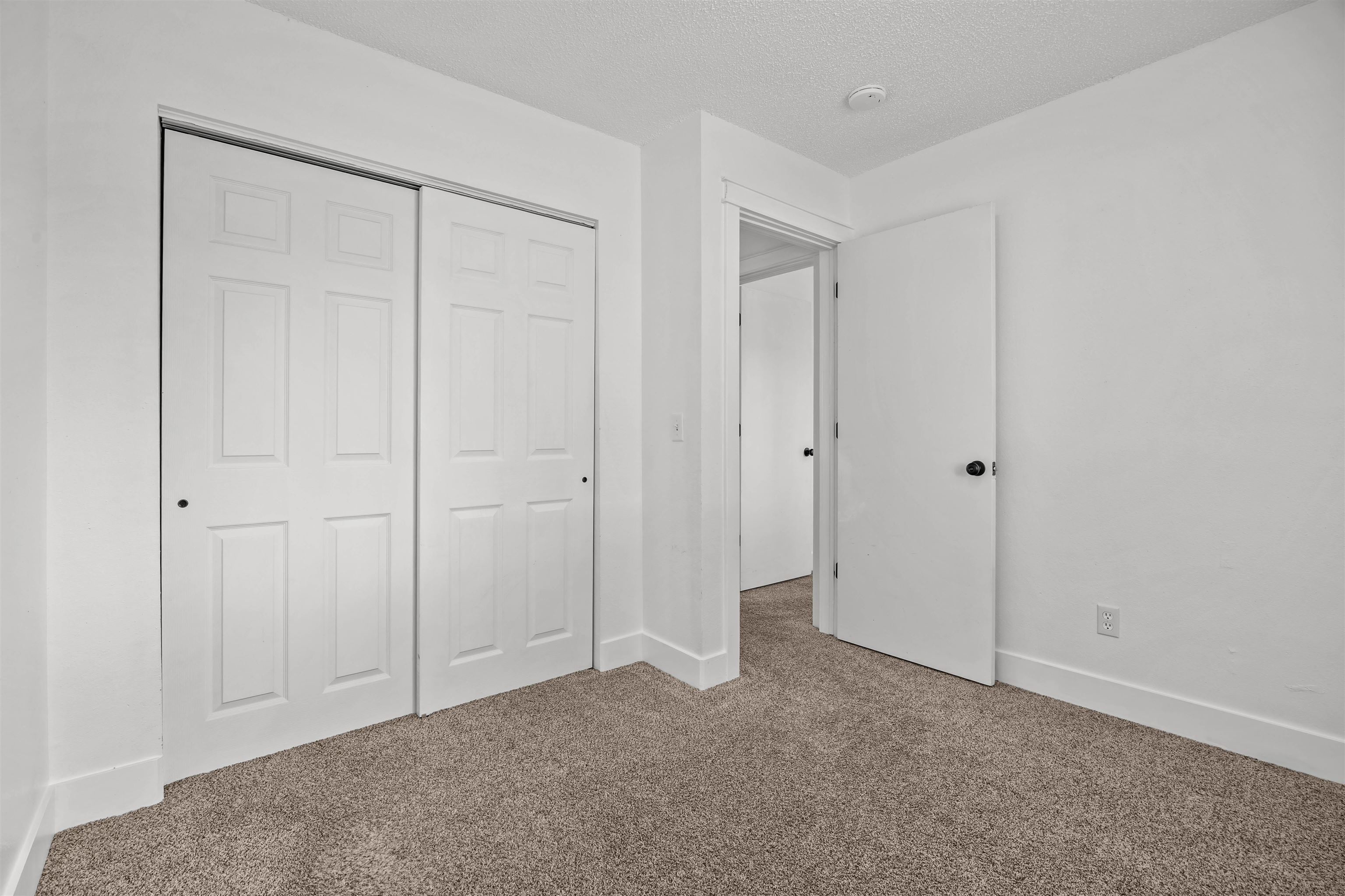 744 E Rio Blanco Avenue Property Photo 17
